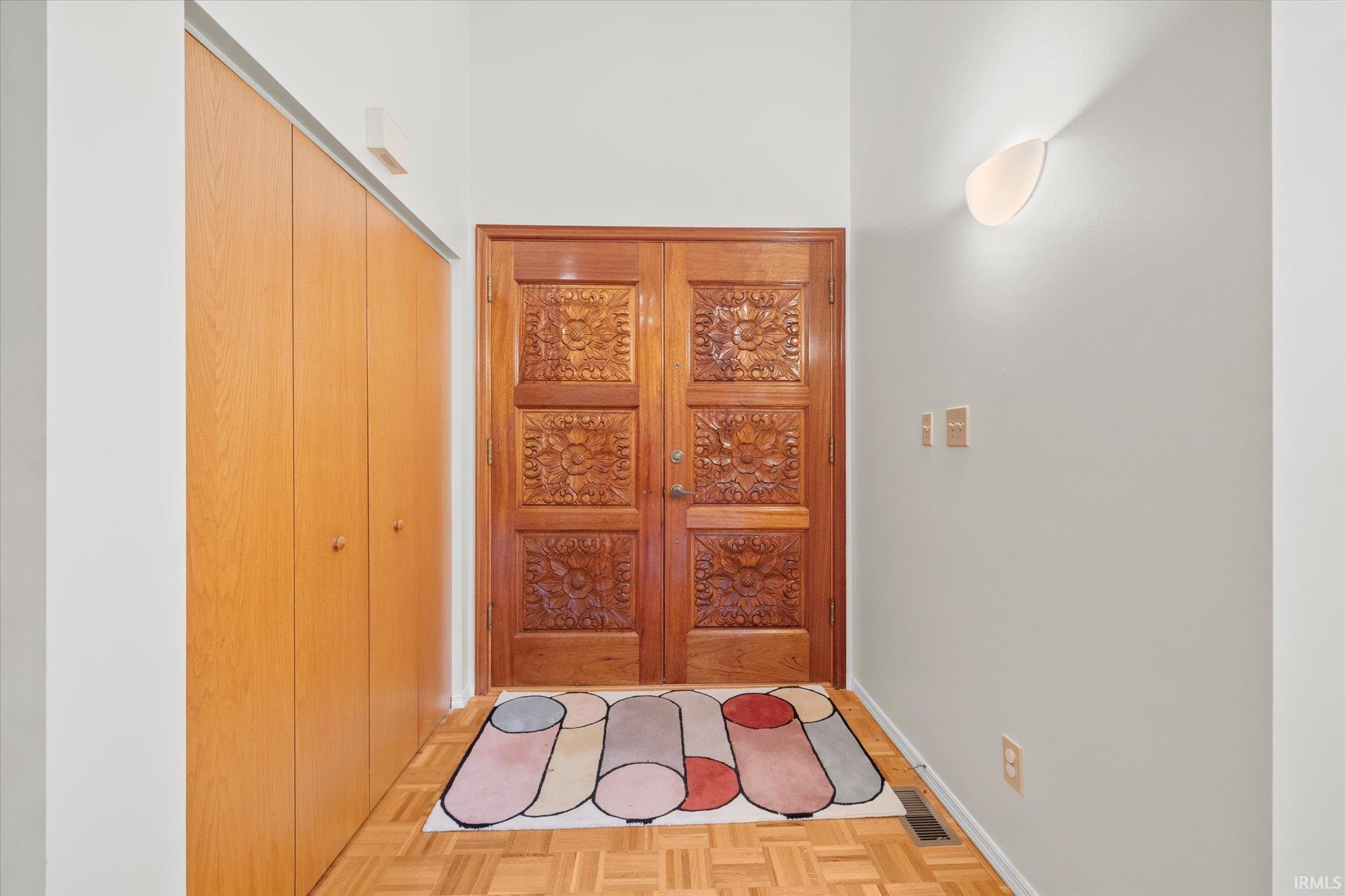 200 E Clover Lane