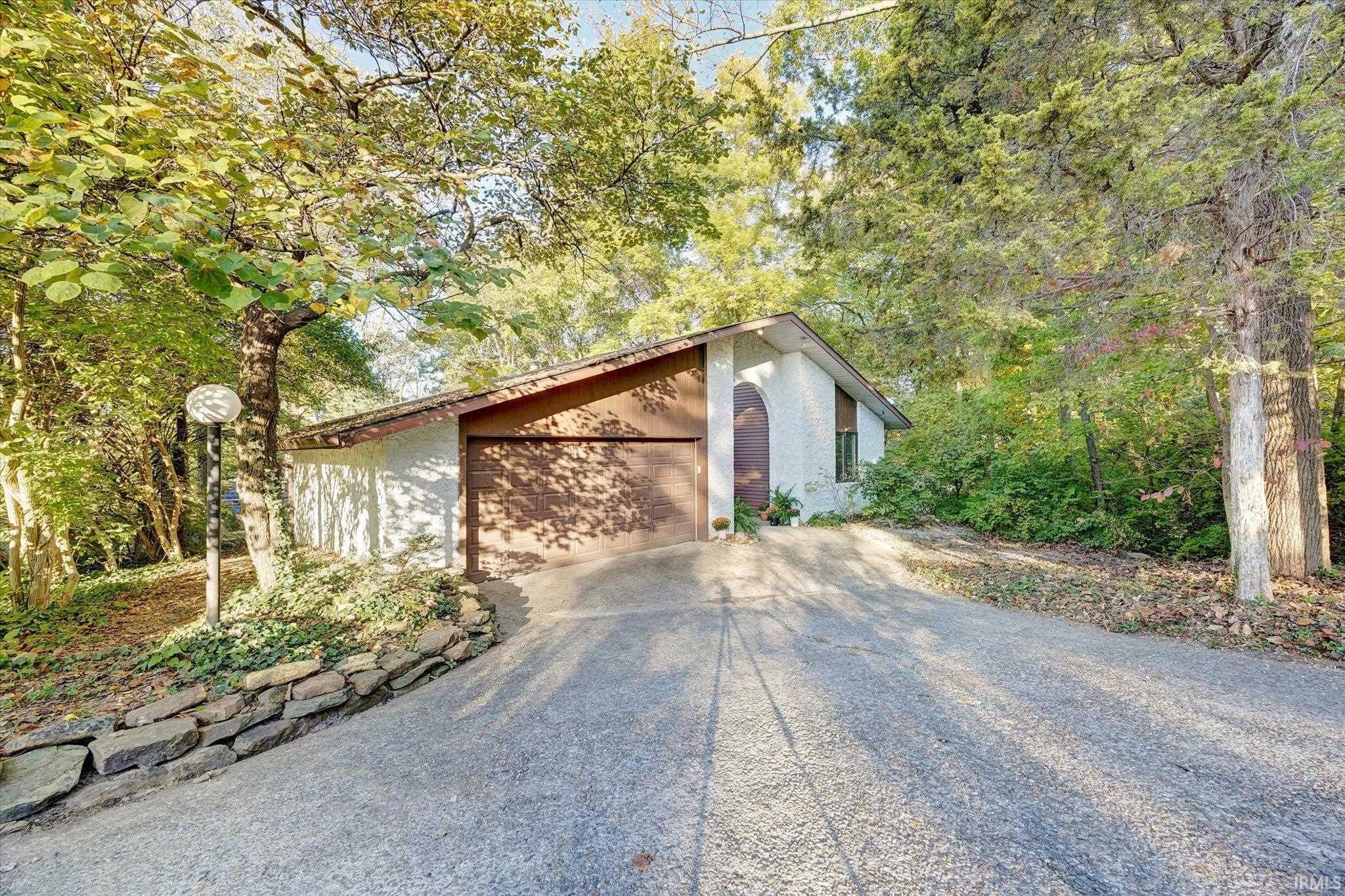 200 E Clover Lane