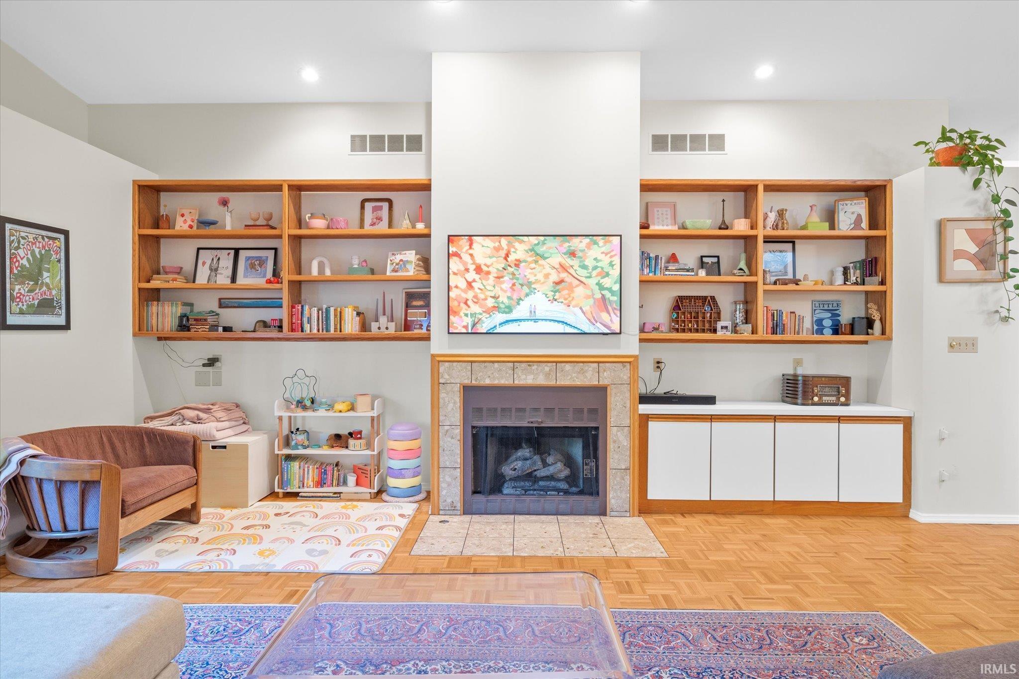 200 E Clover Lane