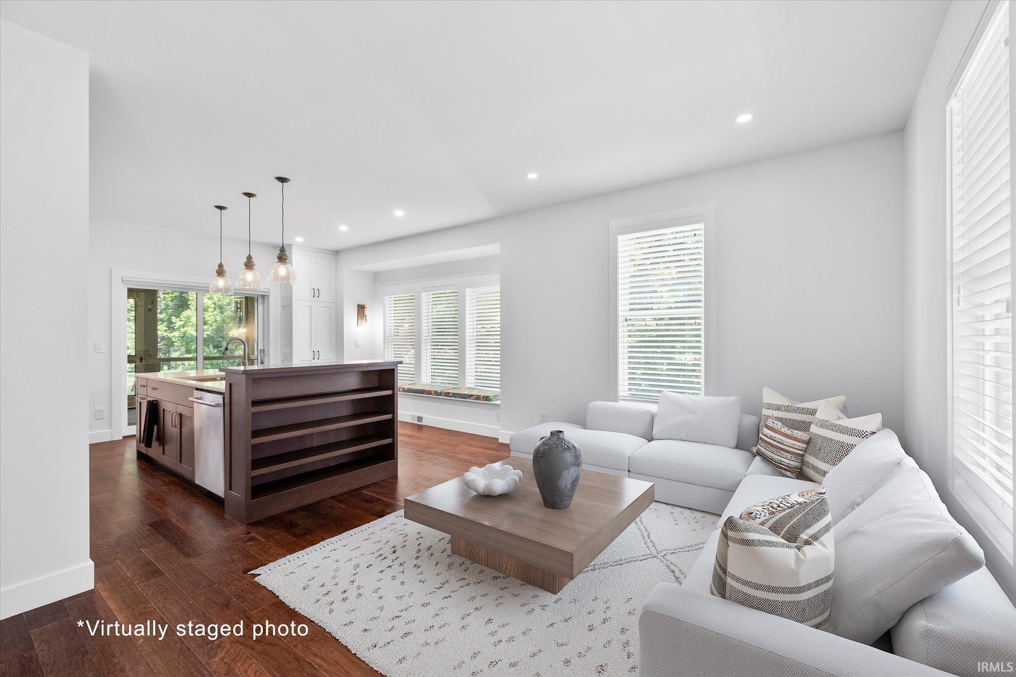 1324 E Short Street