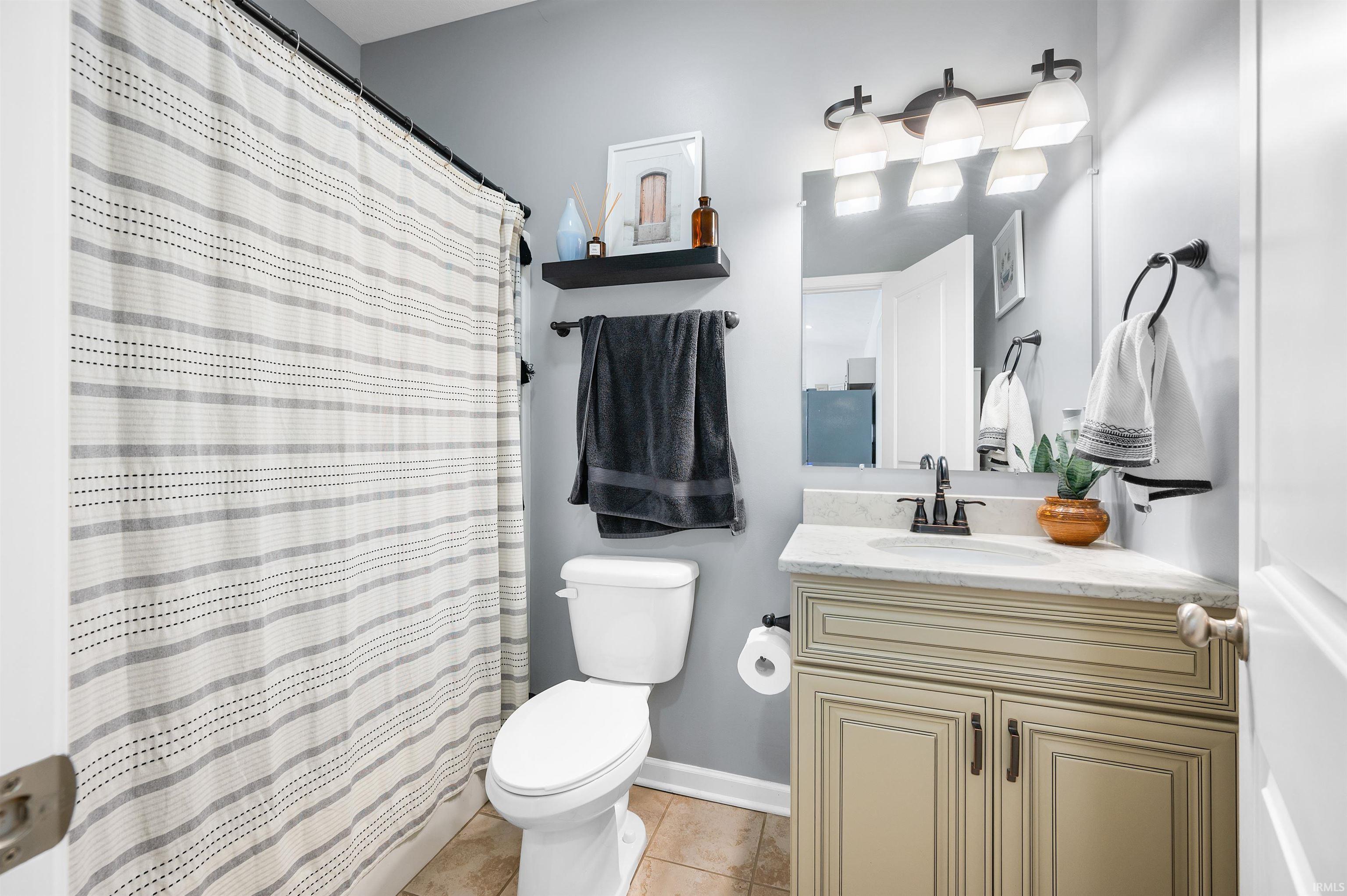 5732 W Daffodil Court