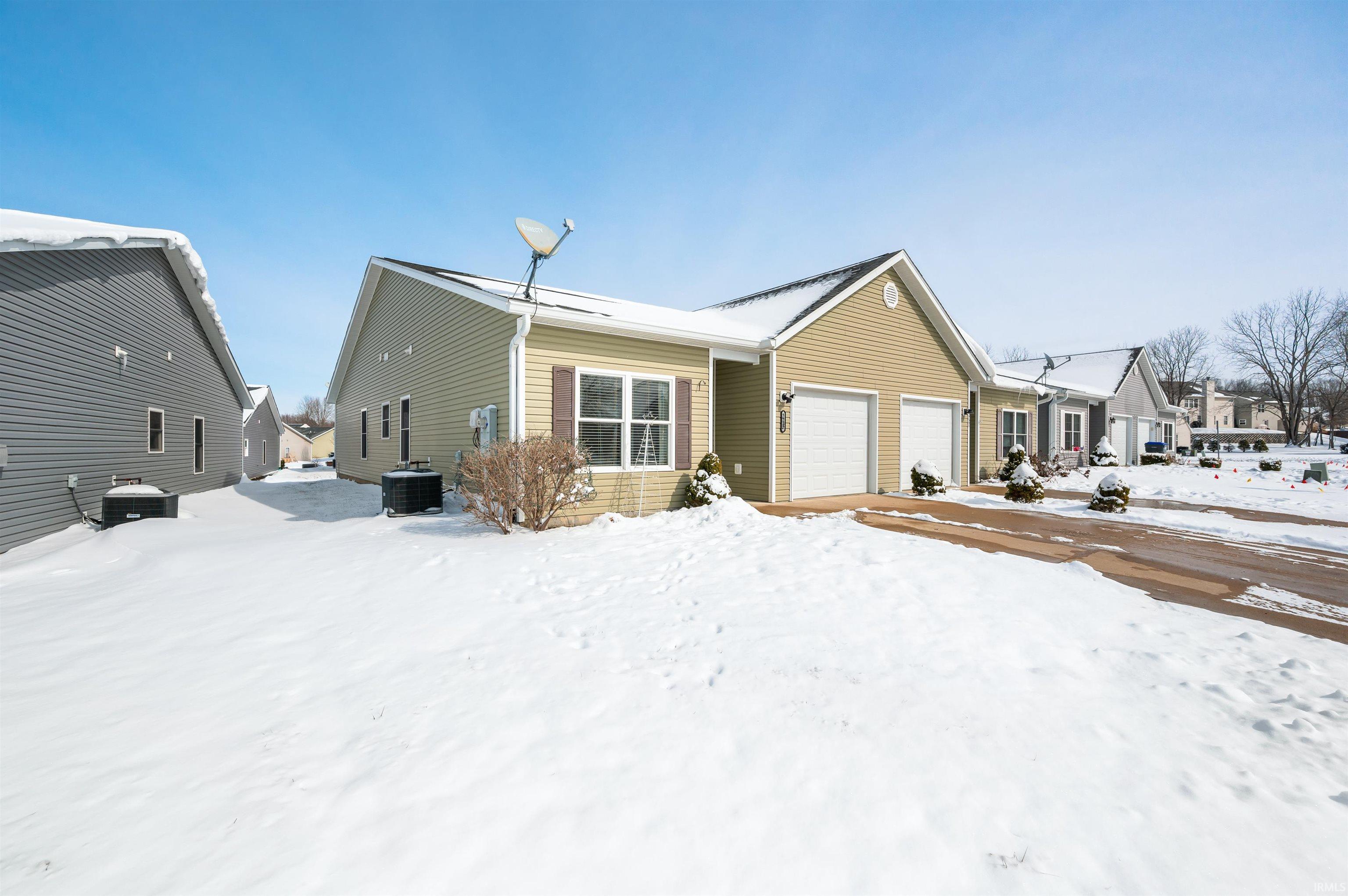 5732 W Daffodil Court