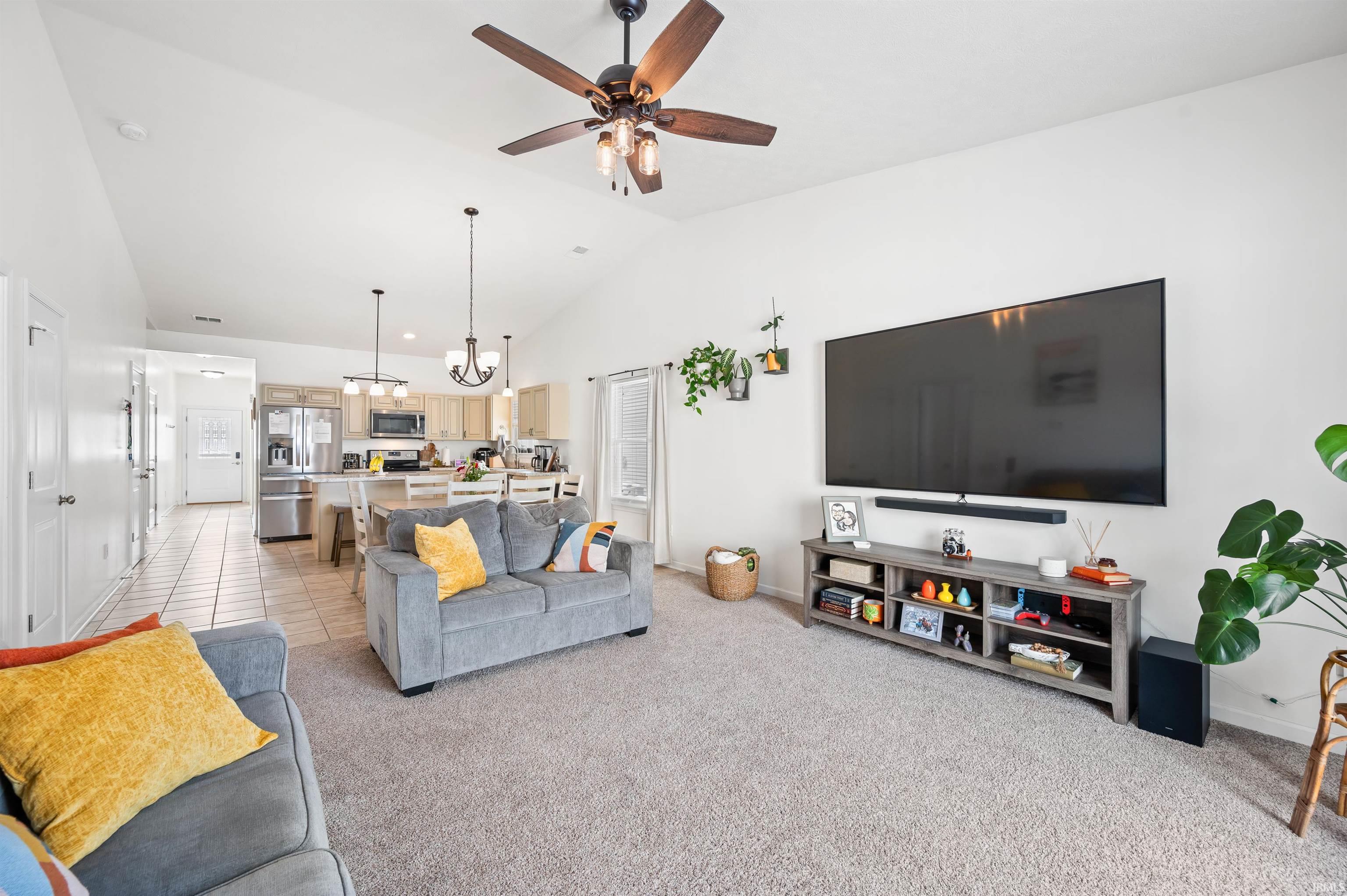5732 W Daffodil Court