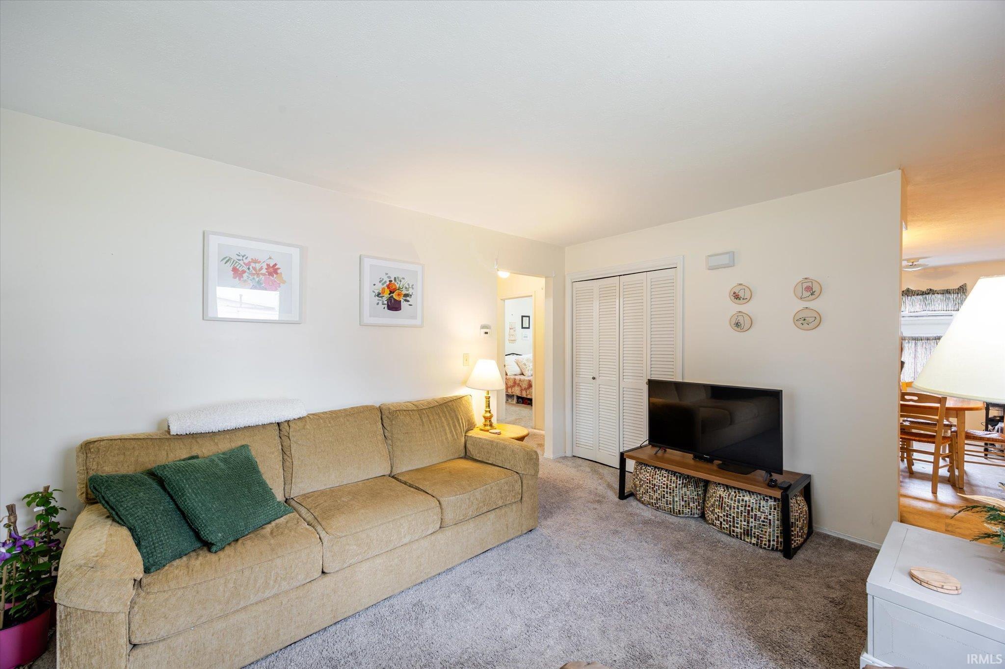 837 W 6th Street