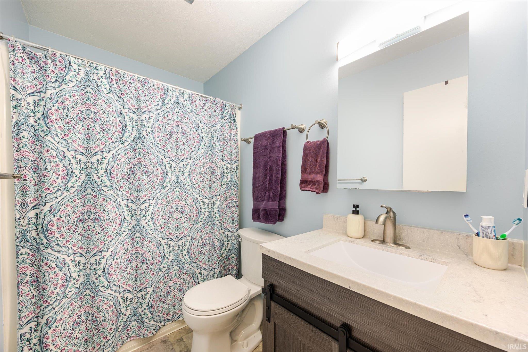 837 W 6th Street