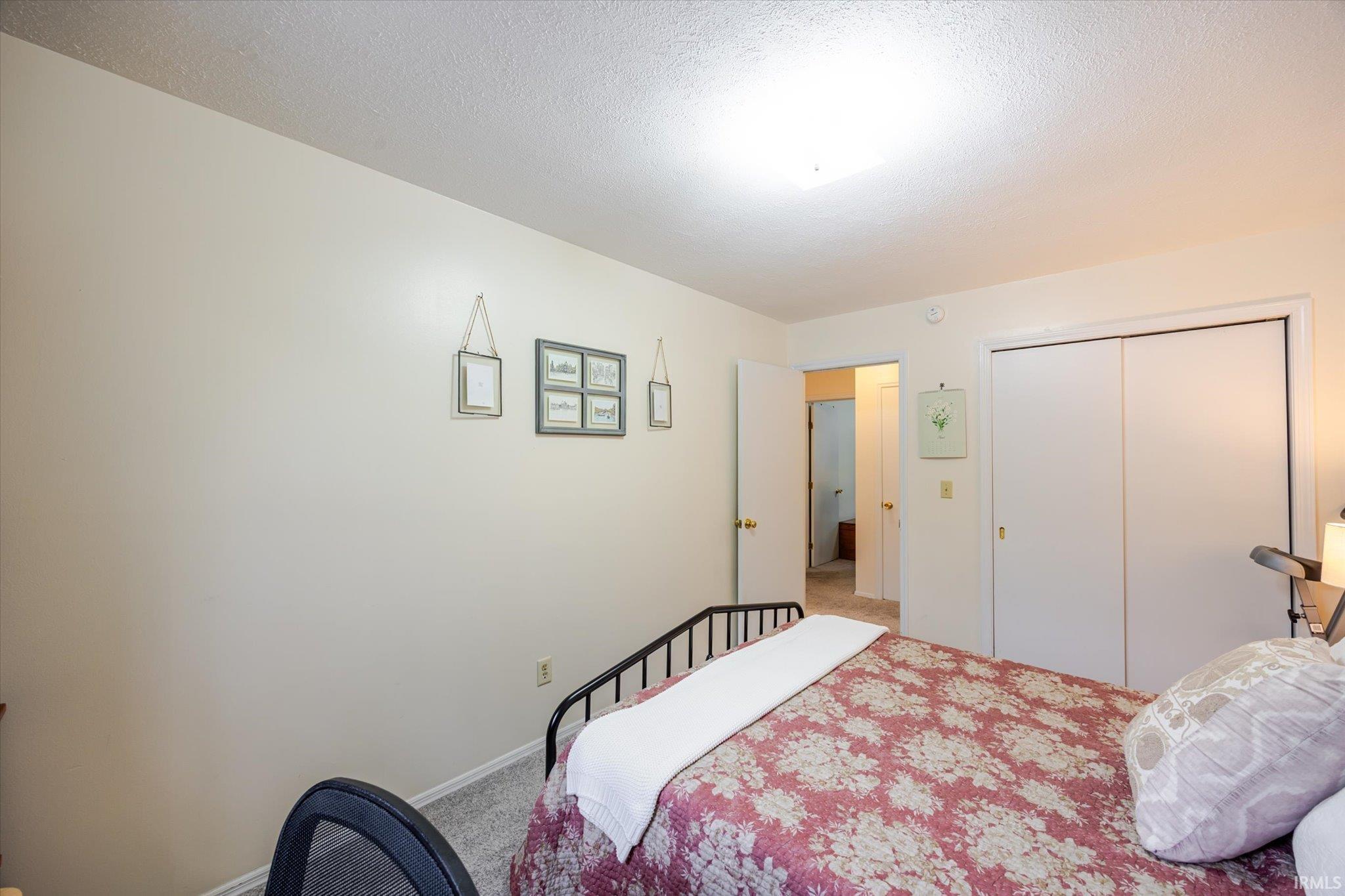 837 W 6th Street