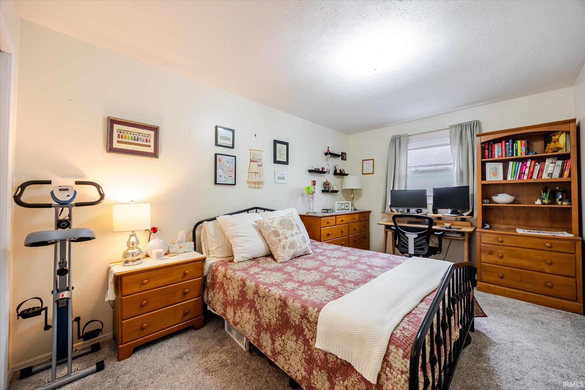837 W 6th Street