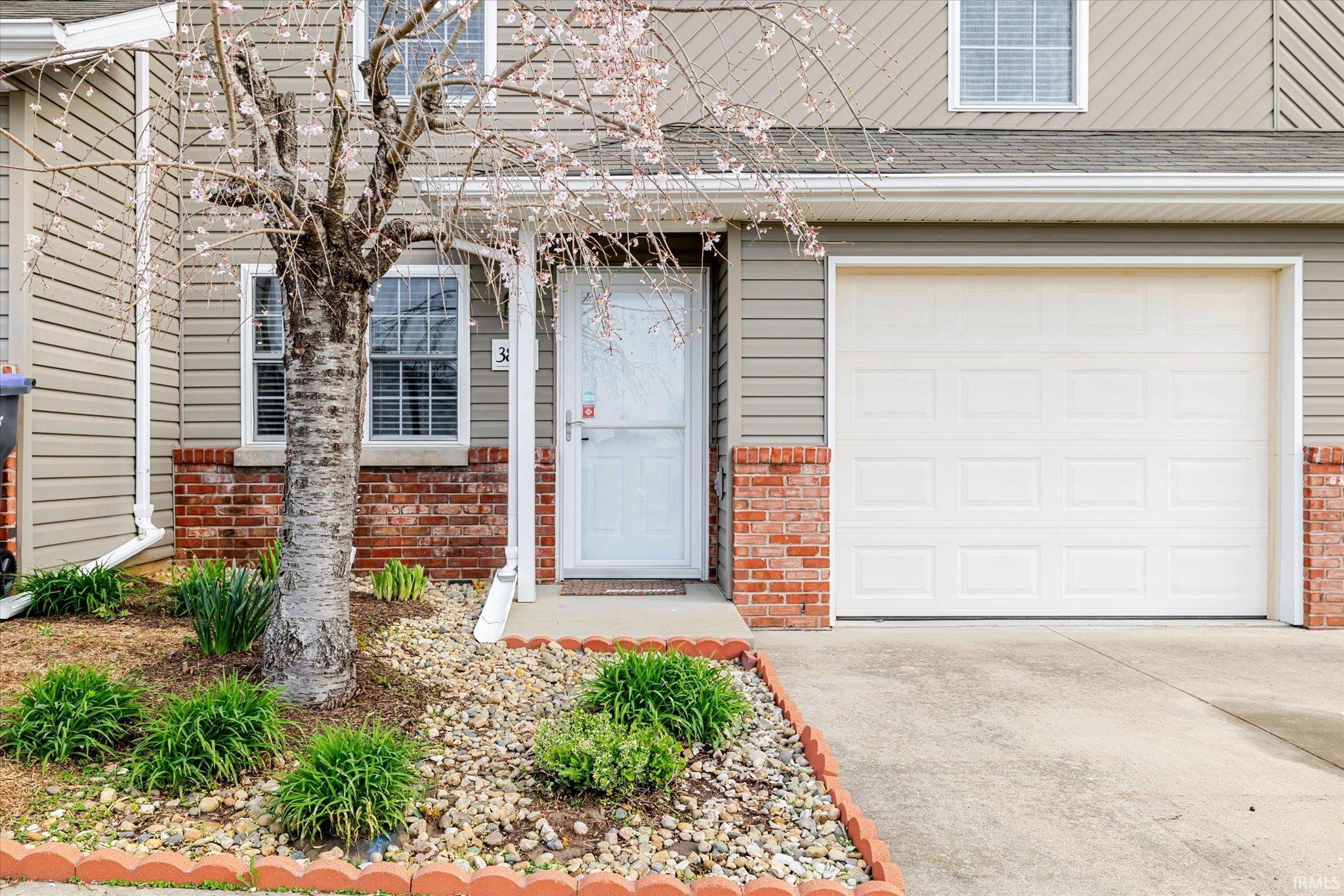 3859 S Cramer Circle