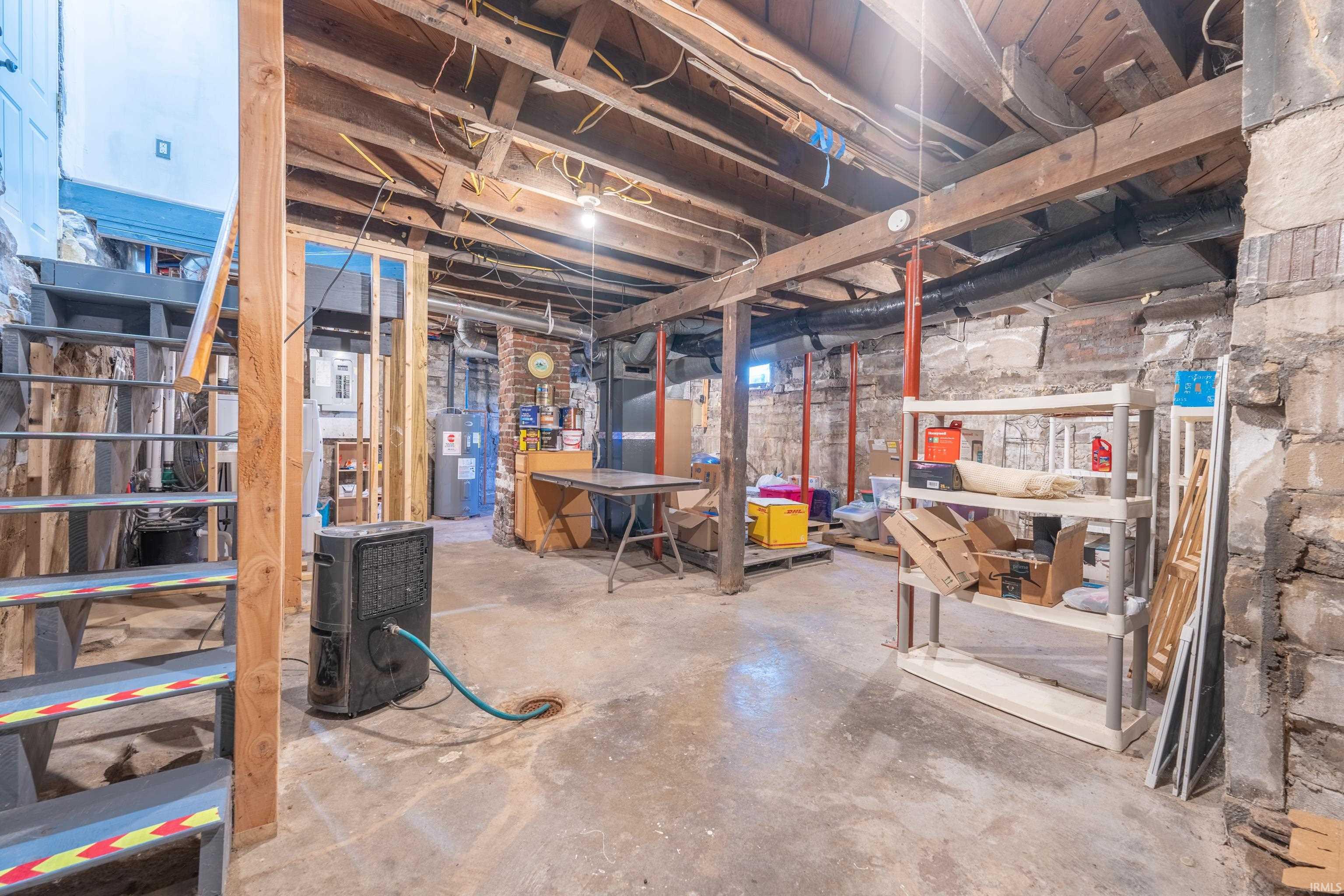 607 W Allen Street