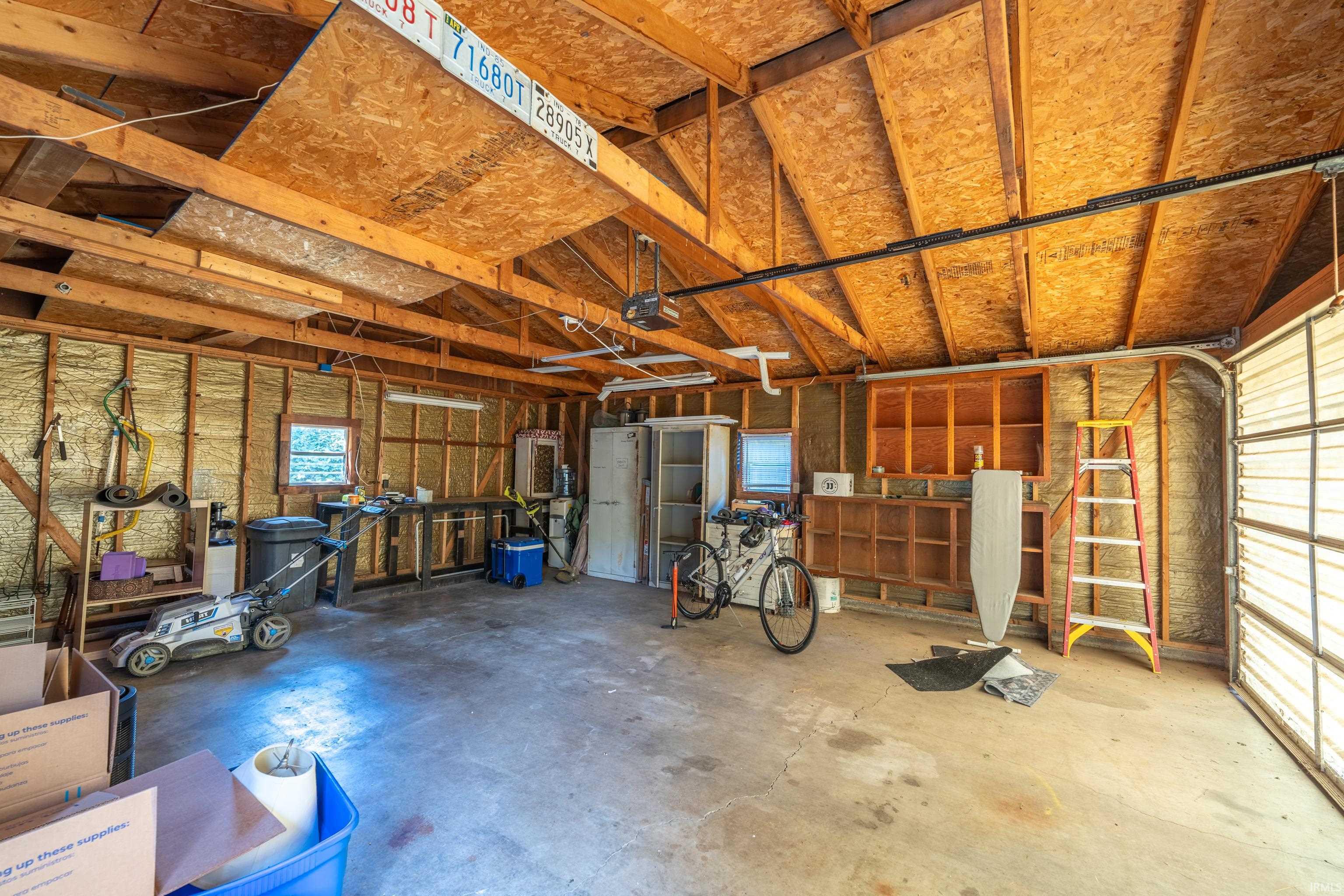 607 W Allen Street