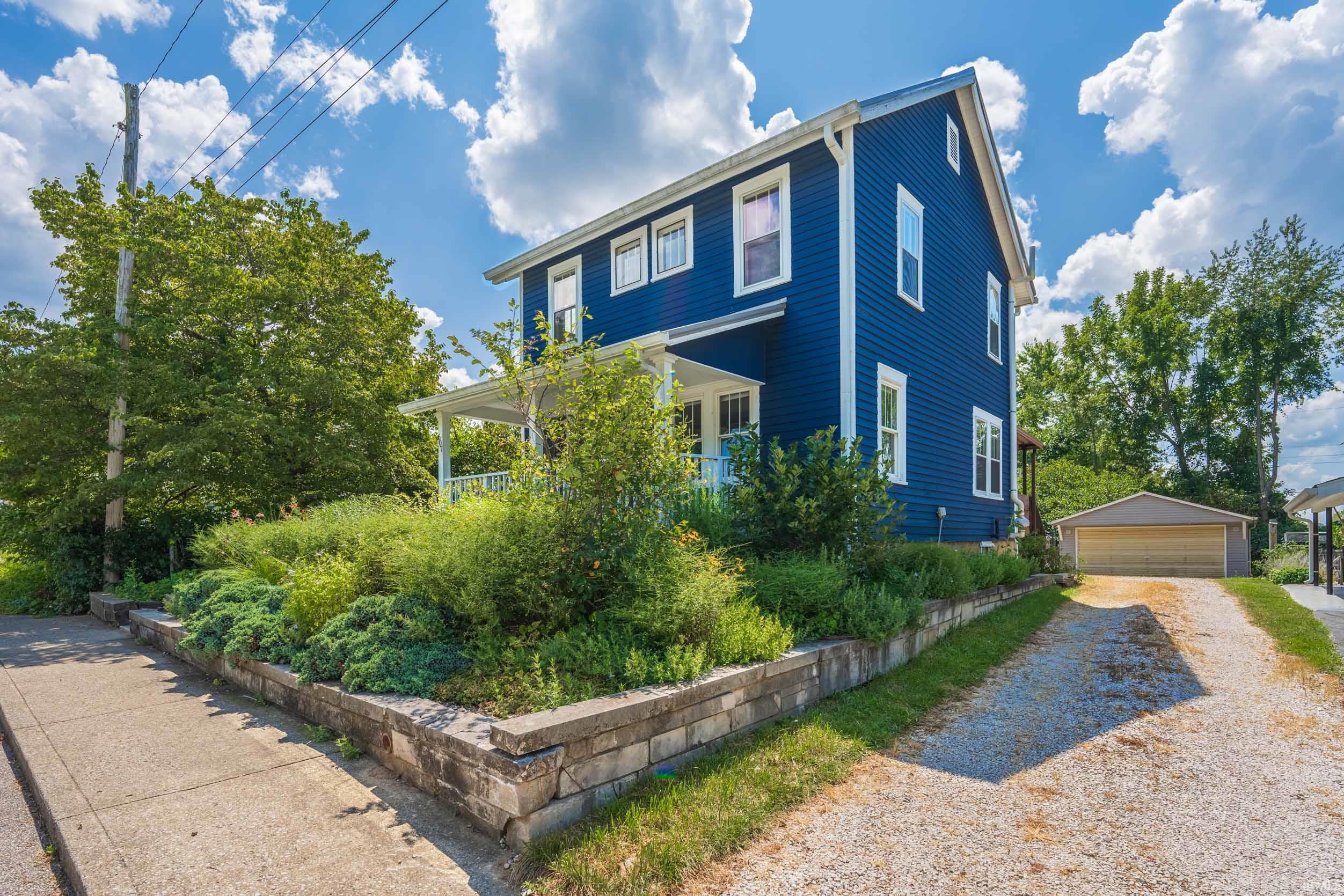 607 W Allen Street
