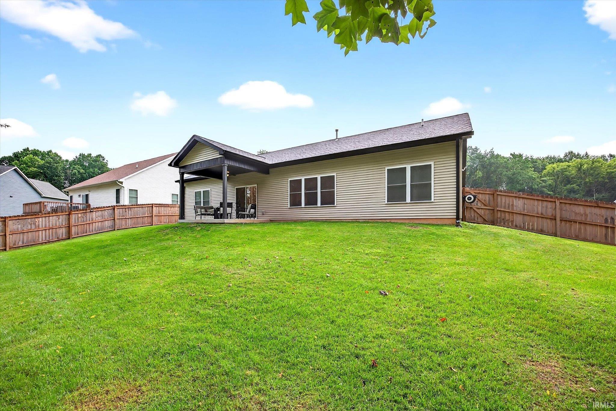 982 S Lantern Lane