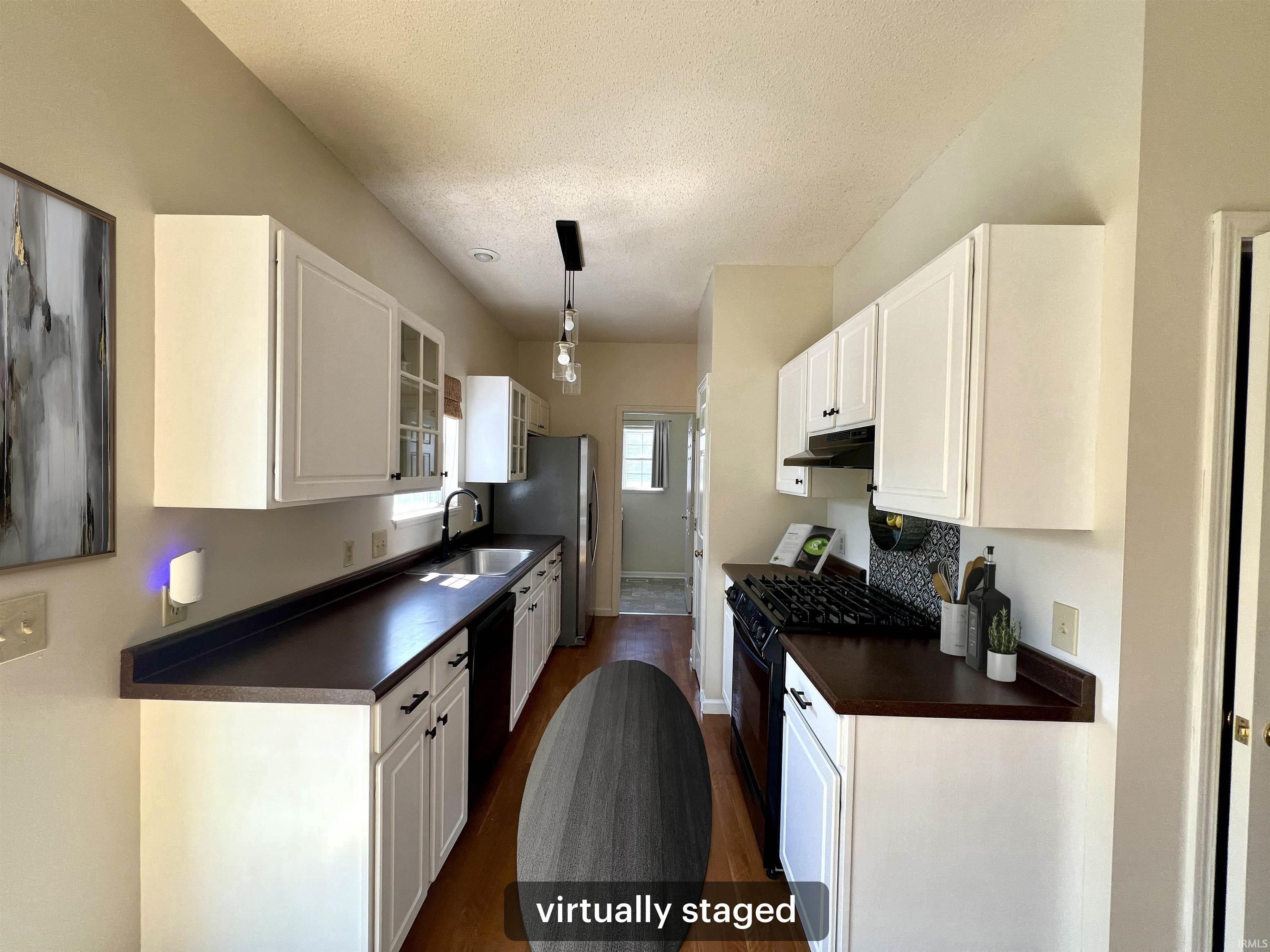 3409 S Tulip Avenue