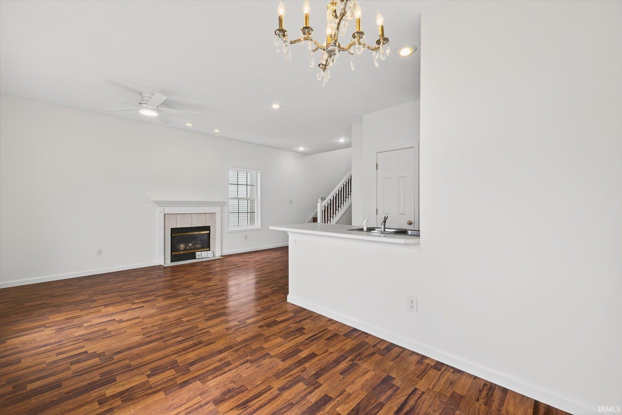 2627 E Oaklawn Court