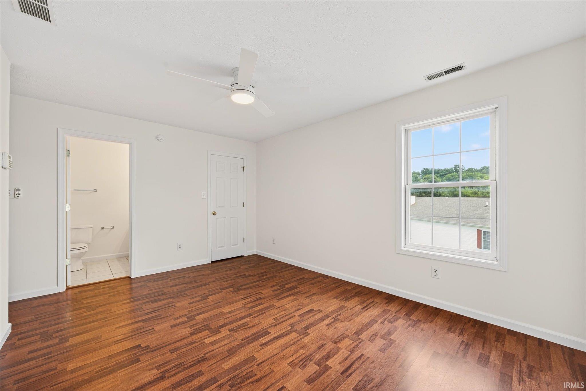 2627 E Oaklawn Court