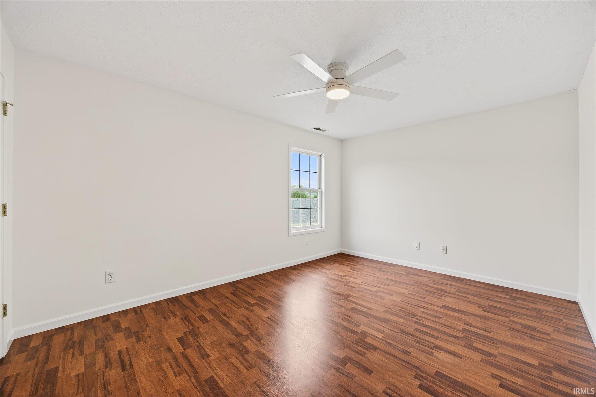 2627 E Oaklawn Court