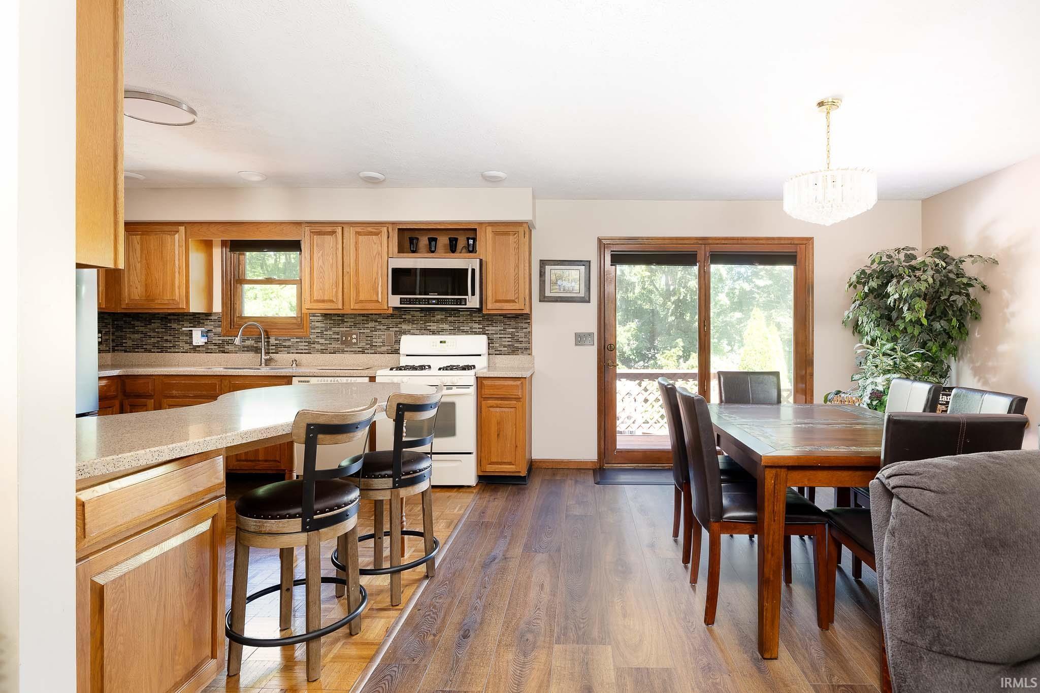 1409 E Browning Lane