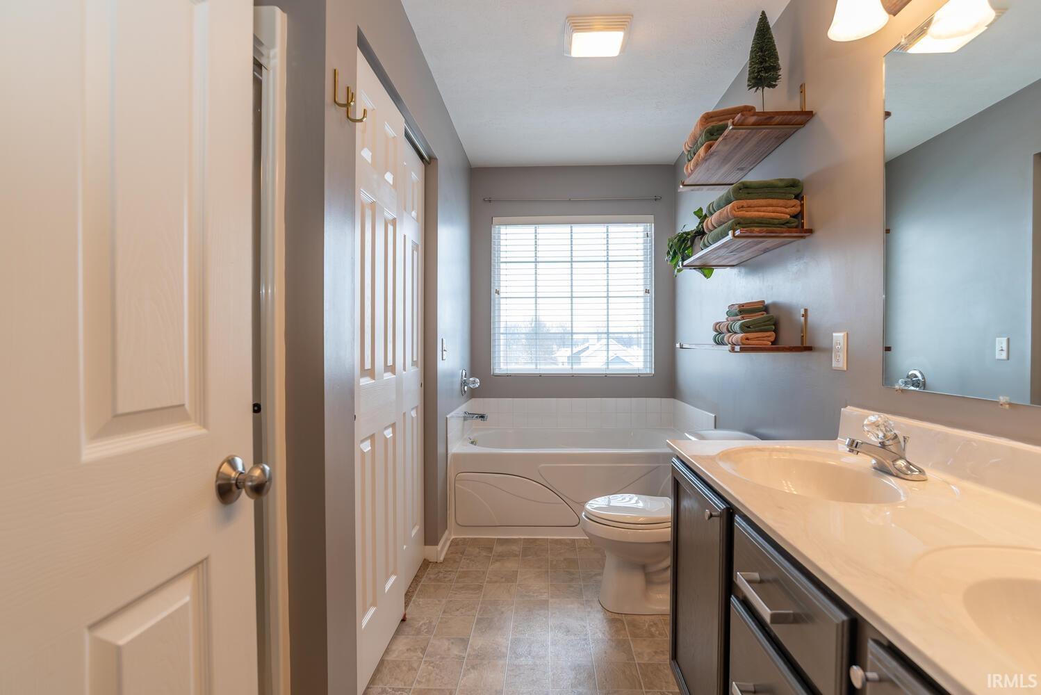 4773 N Shadow Wood Drive