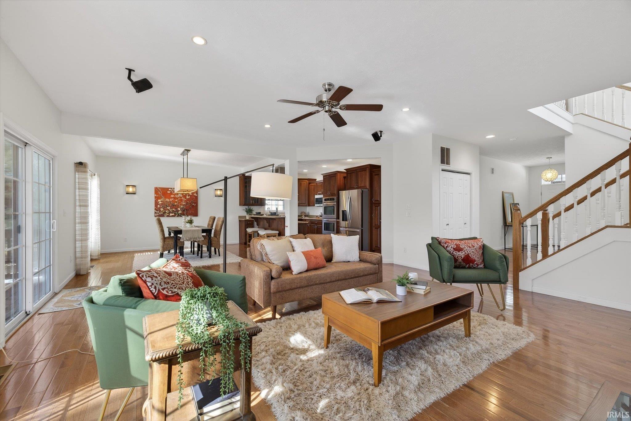 1982 E Cheyanne Lane