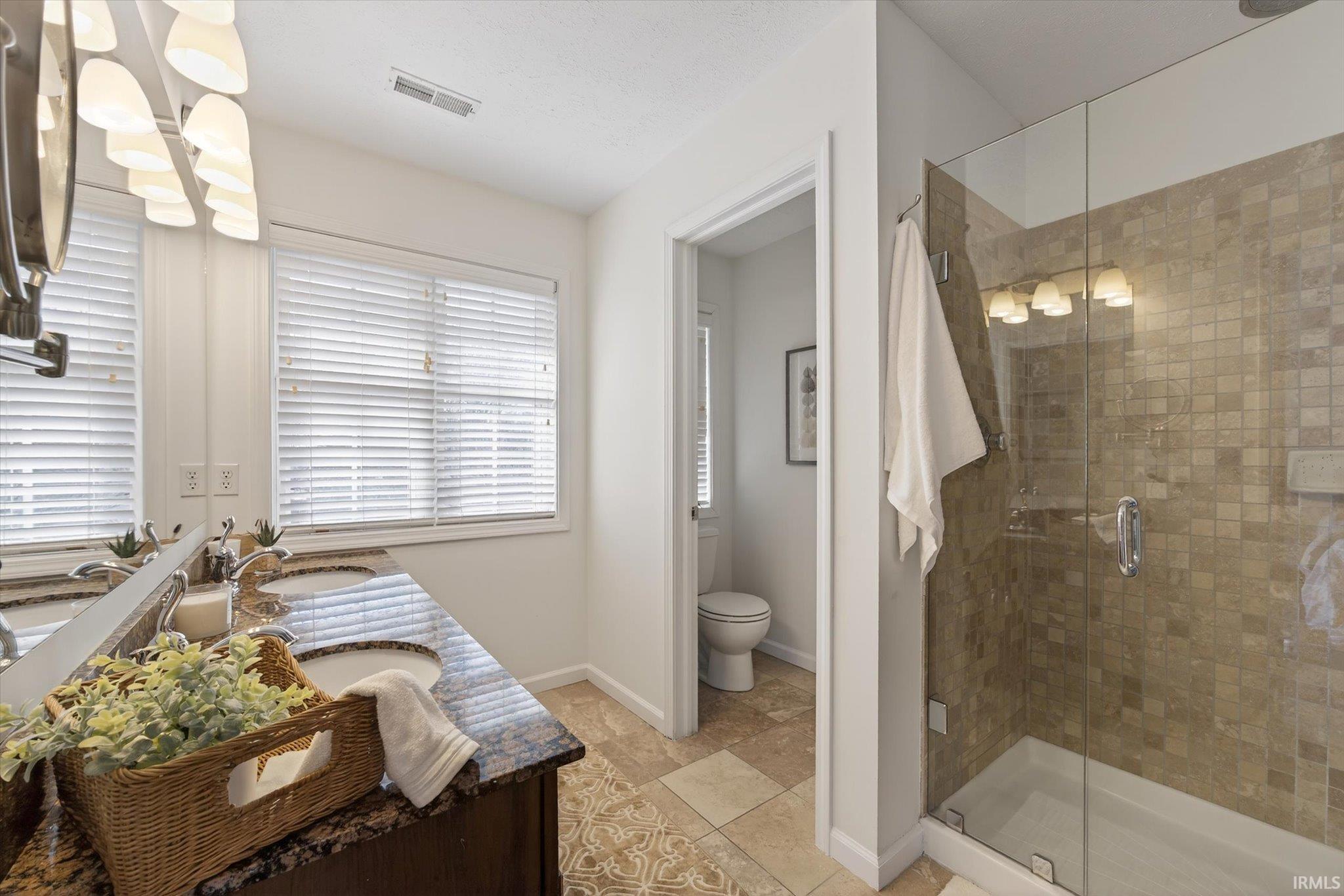 1982 E Cheyanne Lane