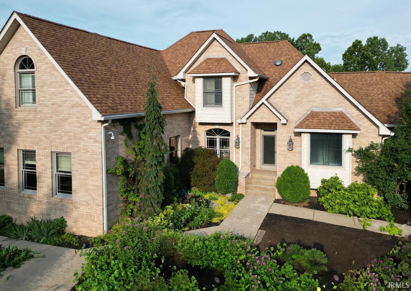 1817 E Cheyanne Lane