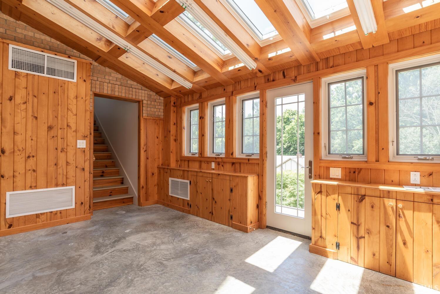 1817 E Cheyanne Lane