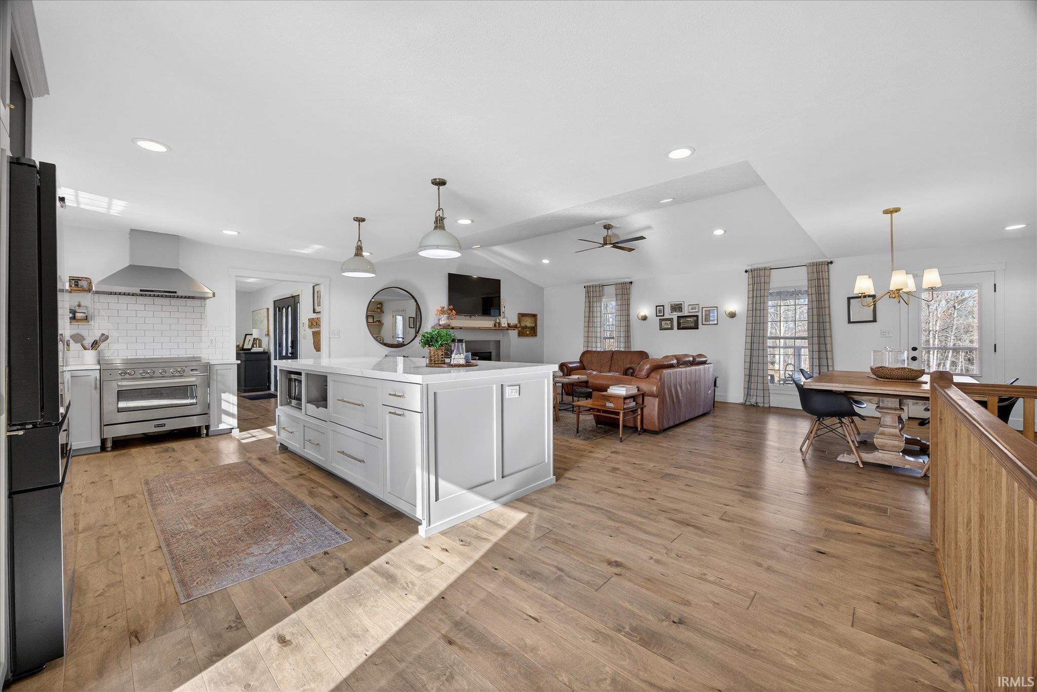8166 State Rd 43