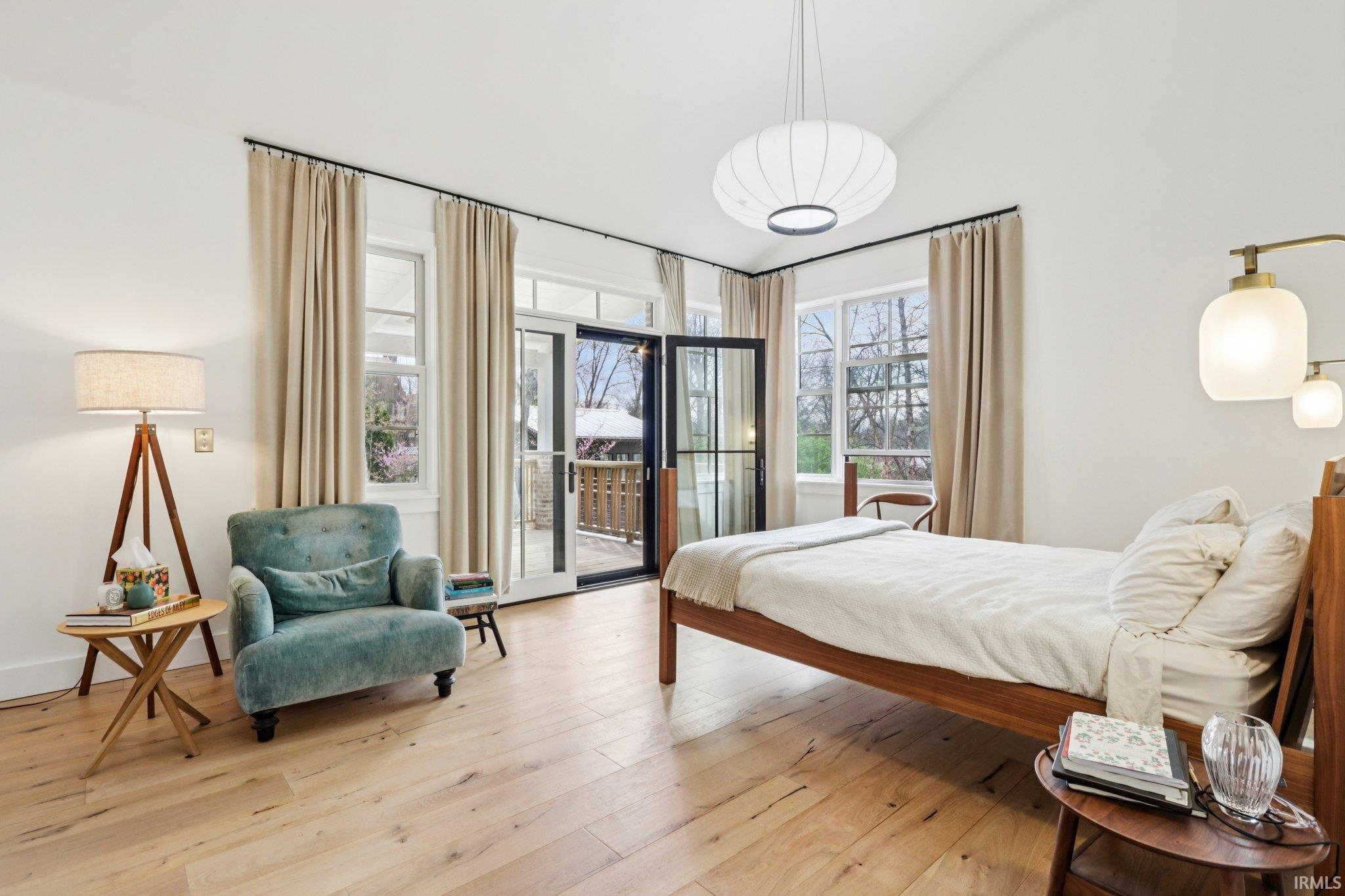 2001 E Hillside Drive Unit: 8