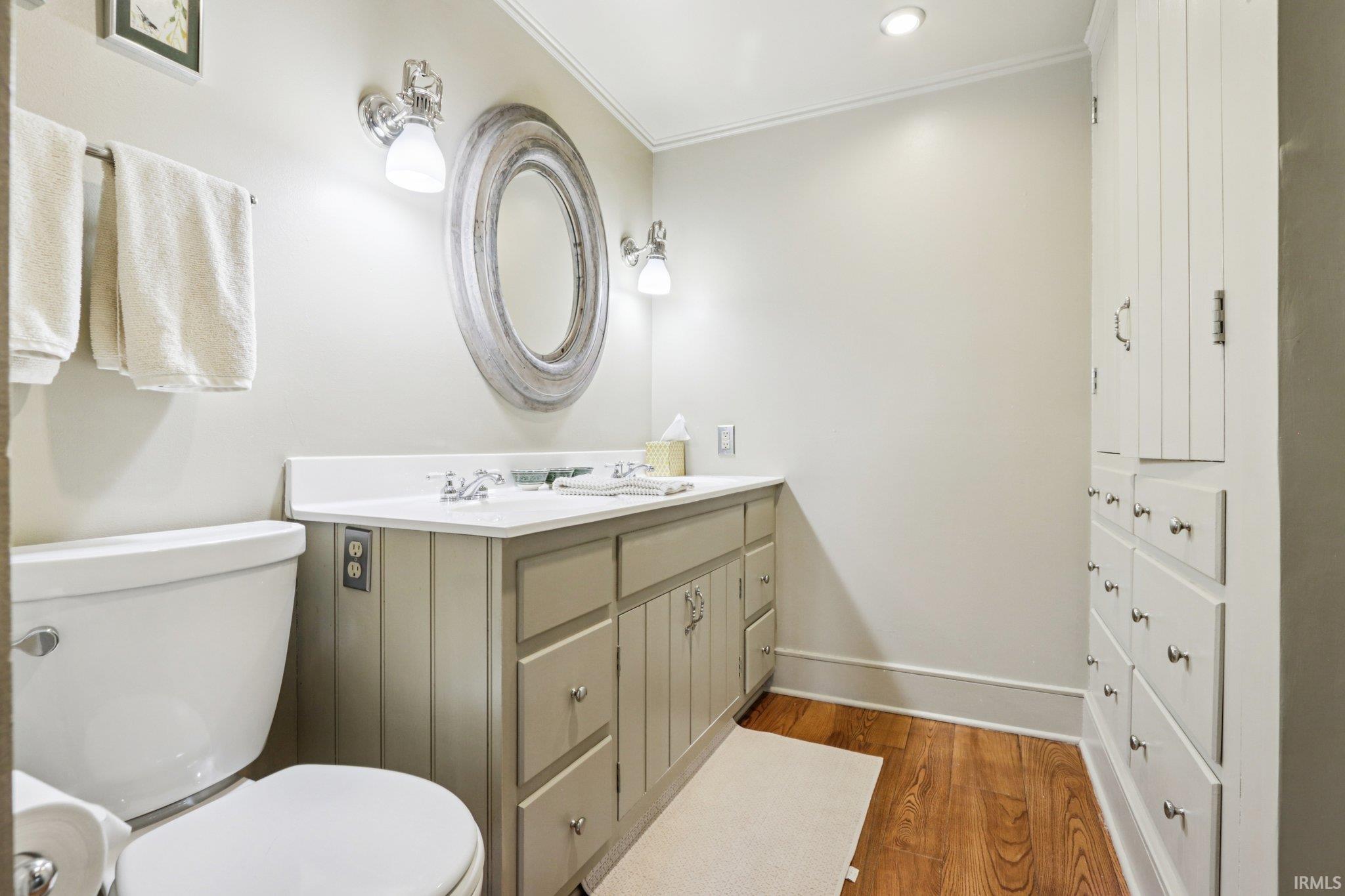 2001 E Hillside Drive Unit: 8