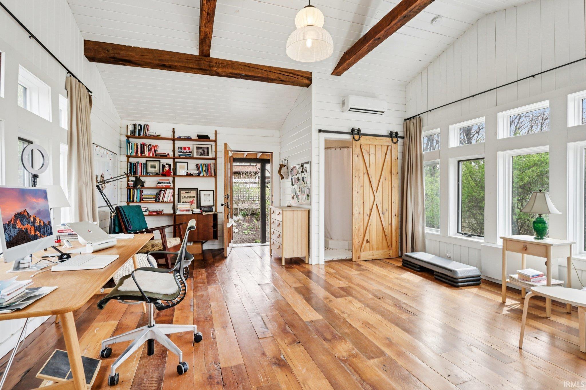 2001 E Hillside Drive Unit: 8