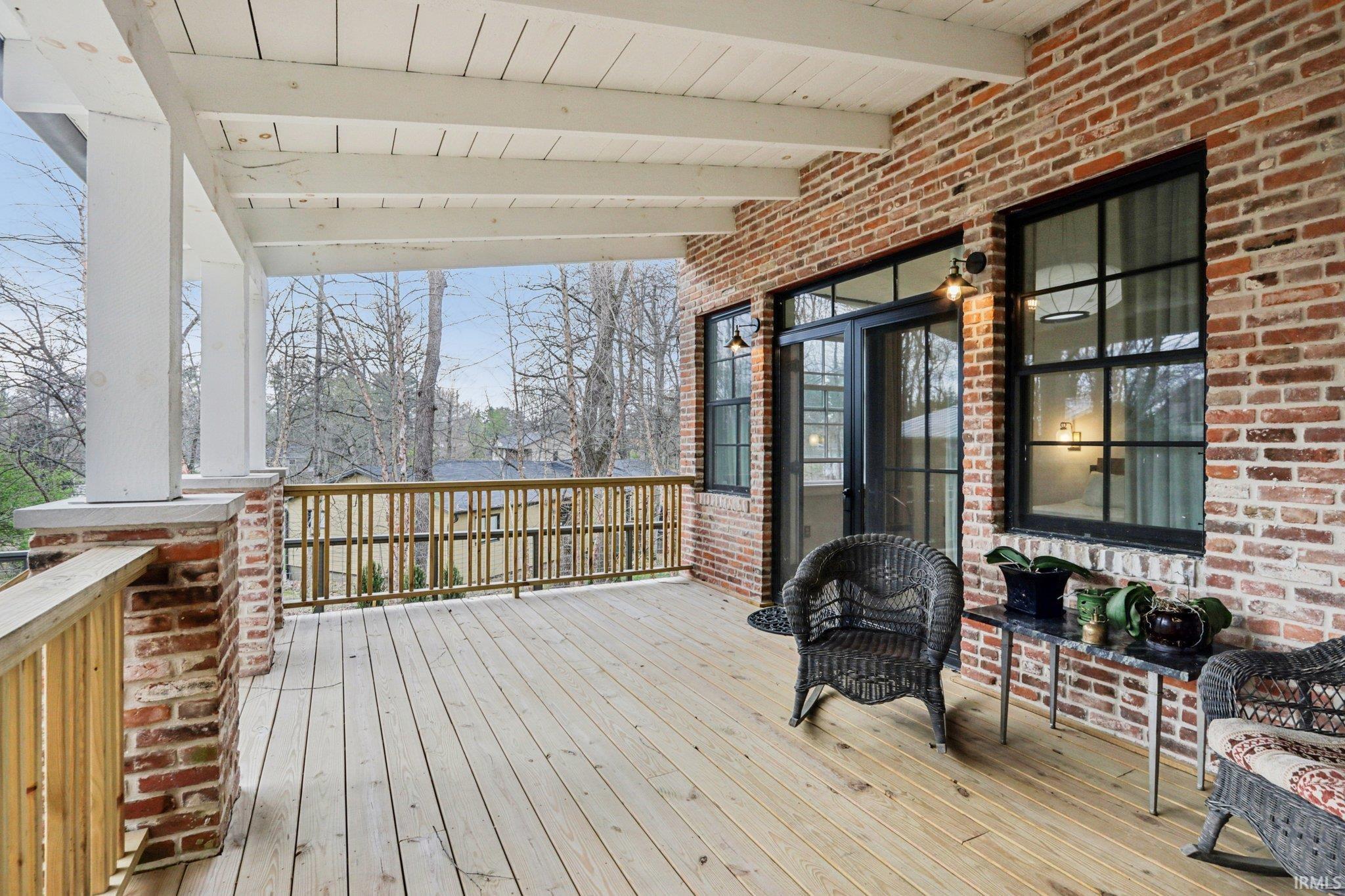 2001 E Hillside Drive Unit: 8