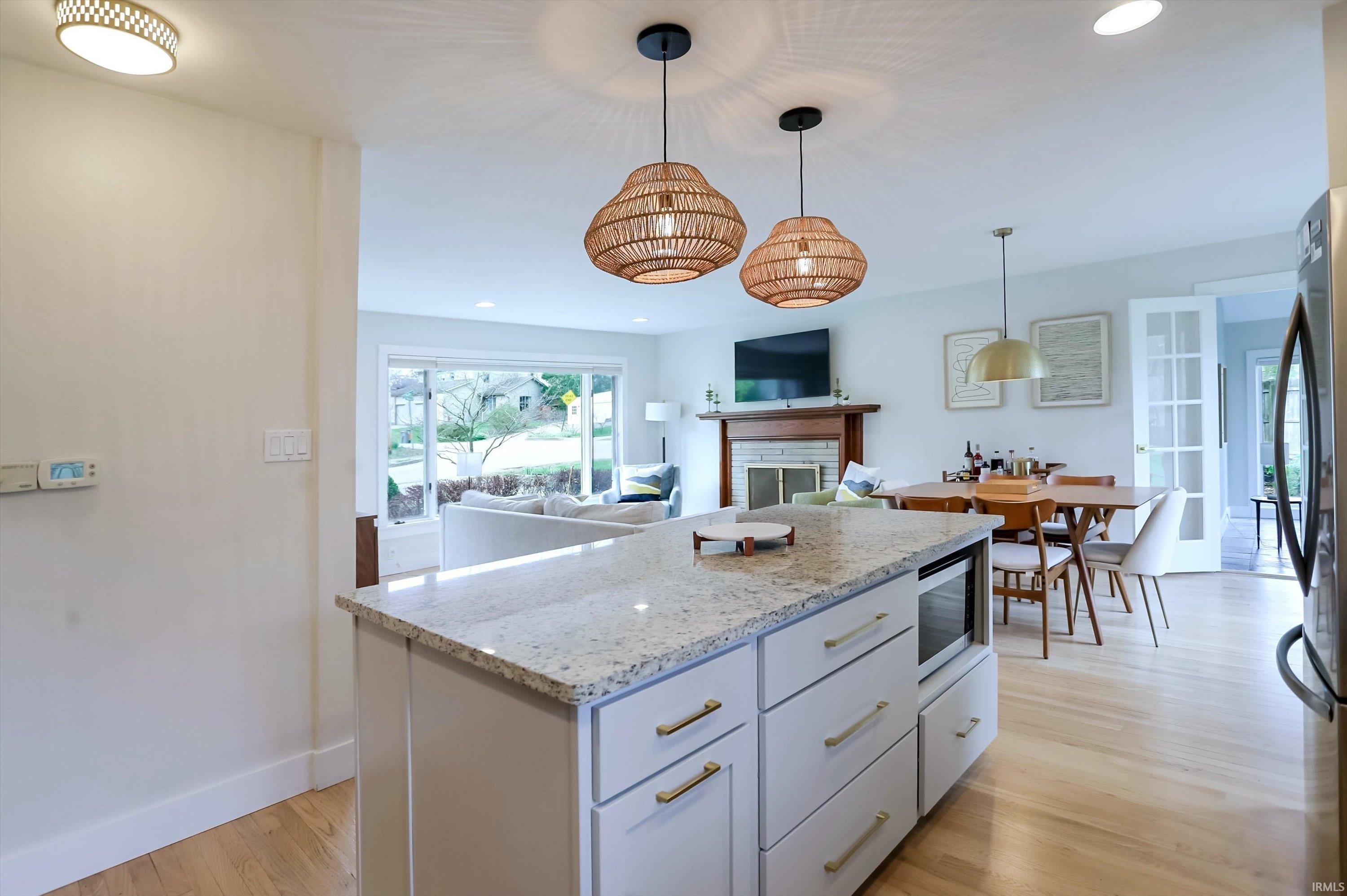 1601 E Ruby Lane