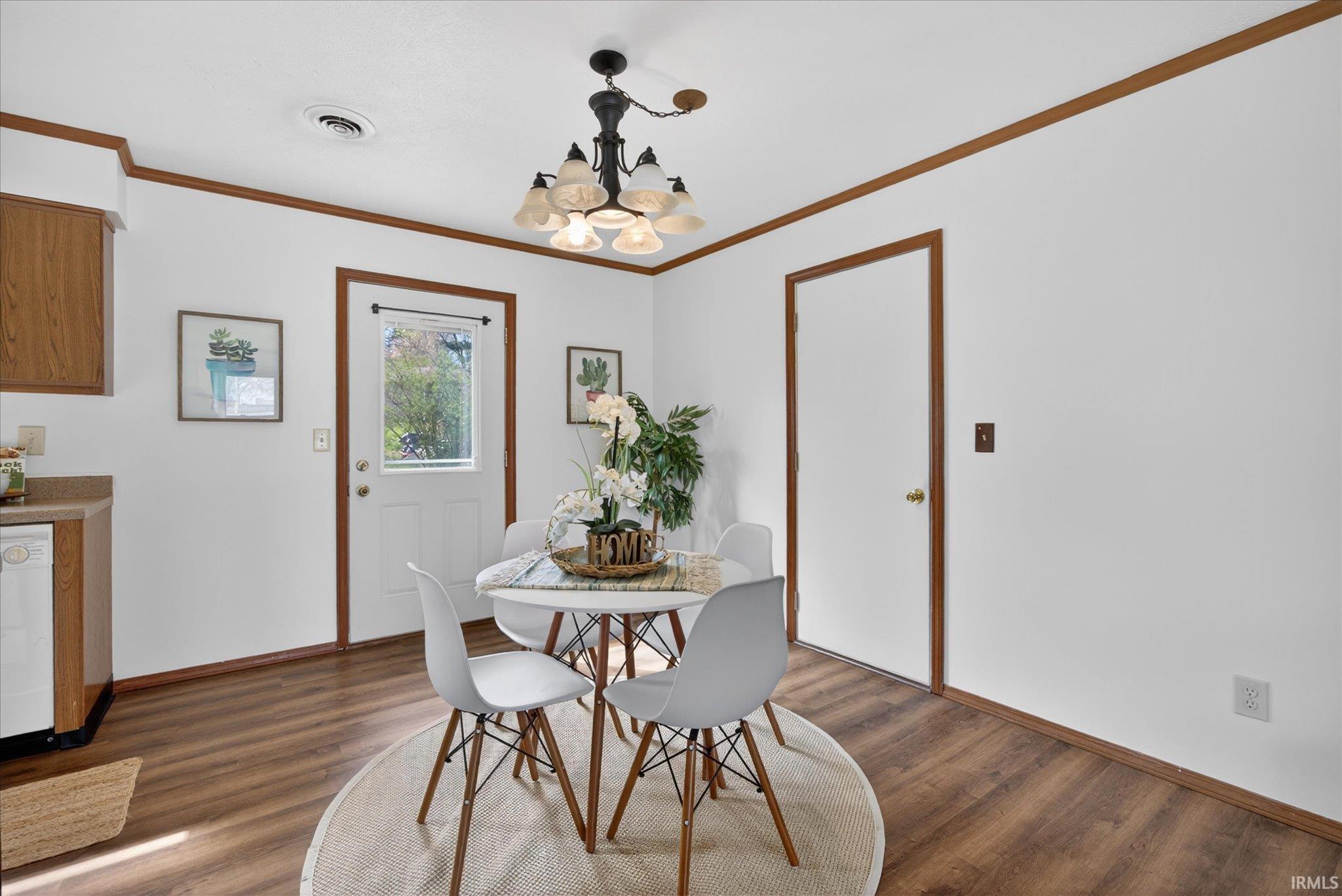 433 S Tulip Tree Court