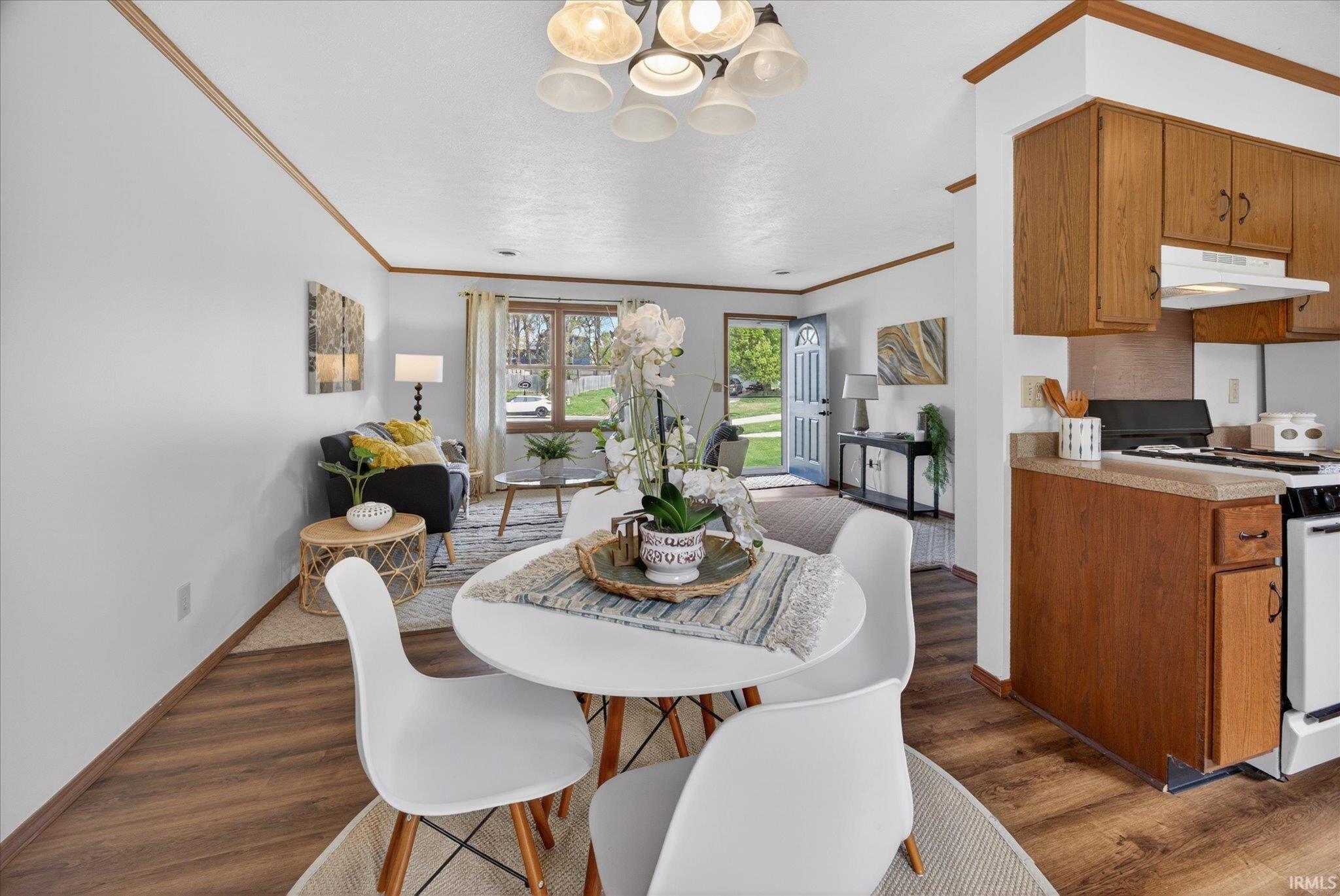 433 S Tulip Tree Court