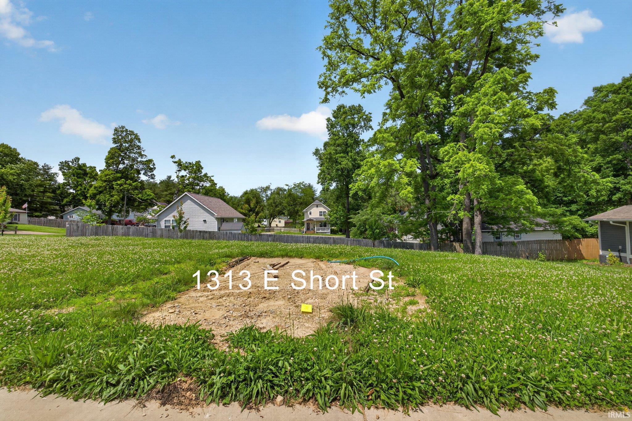 1313 E Short Street