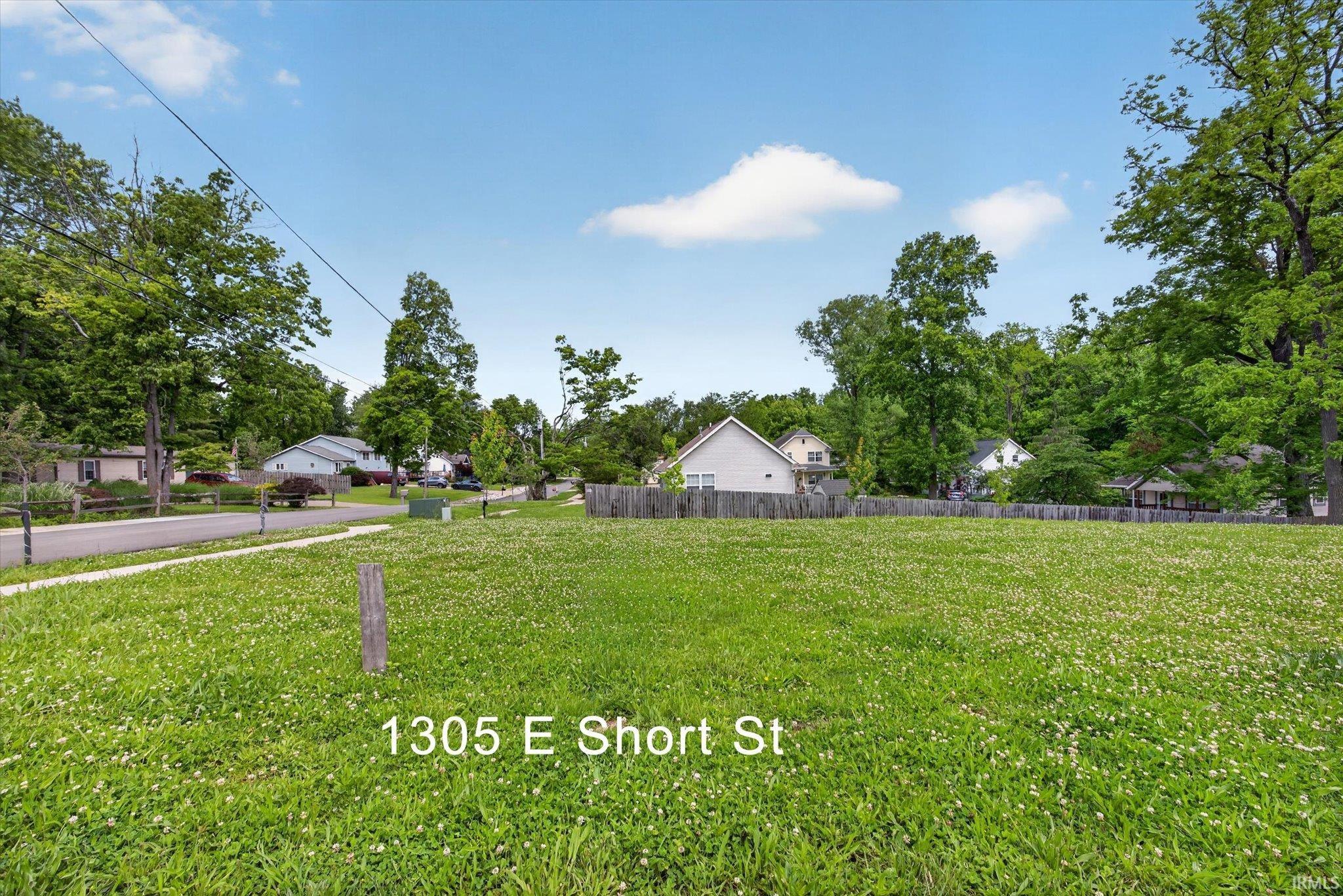 1305 E Short Street
