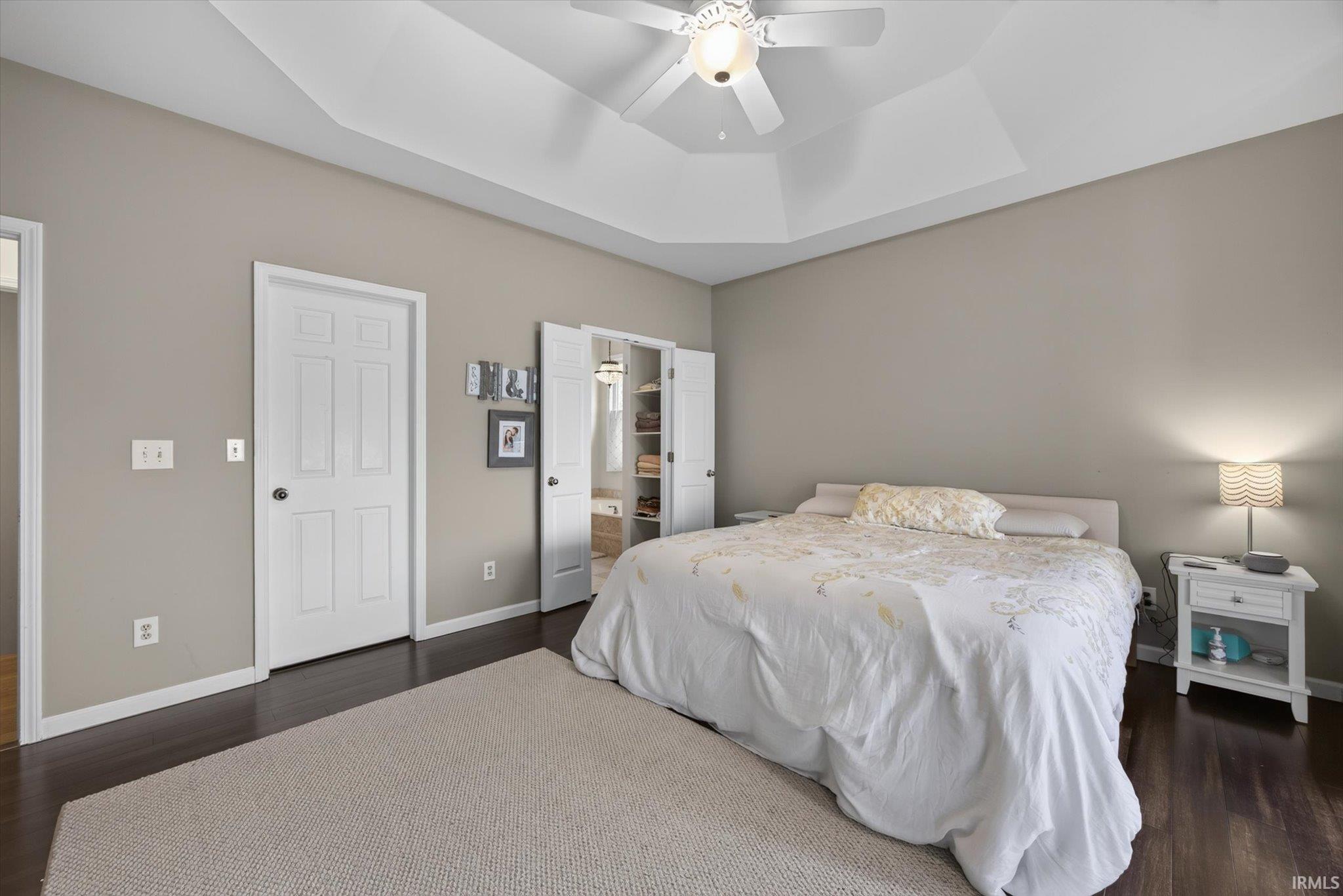 1048 E Chris Lane