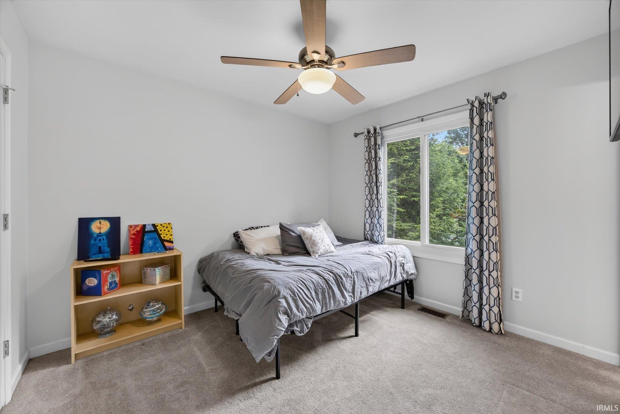 1048 E Chris Lane