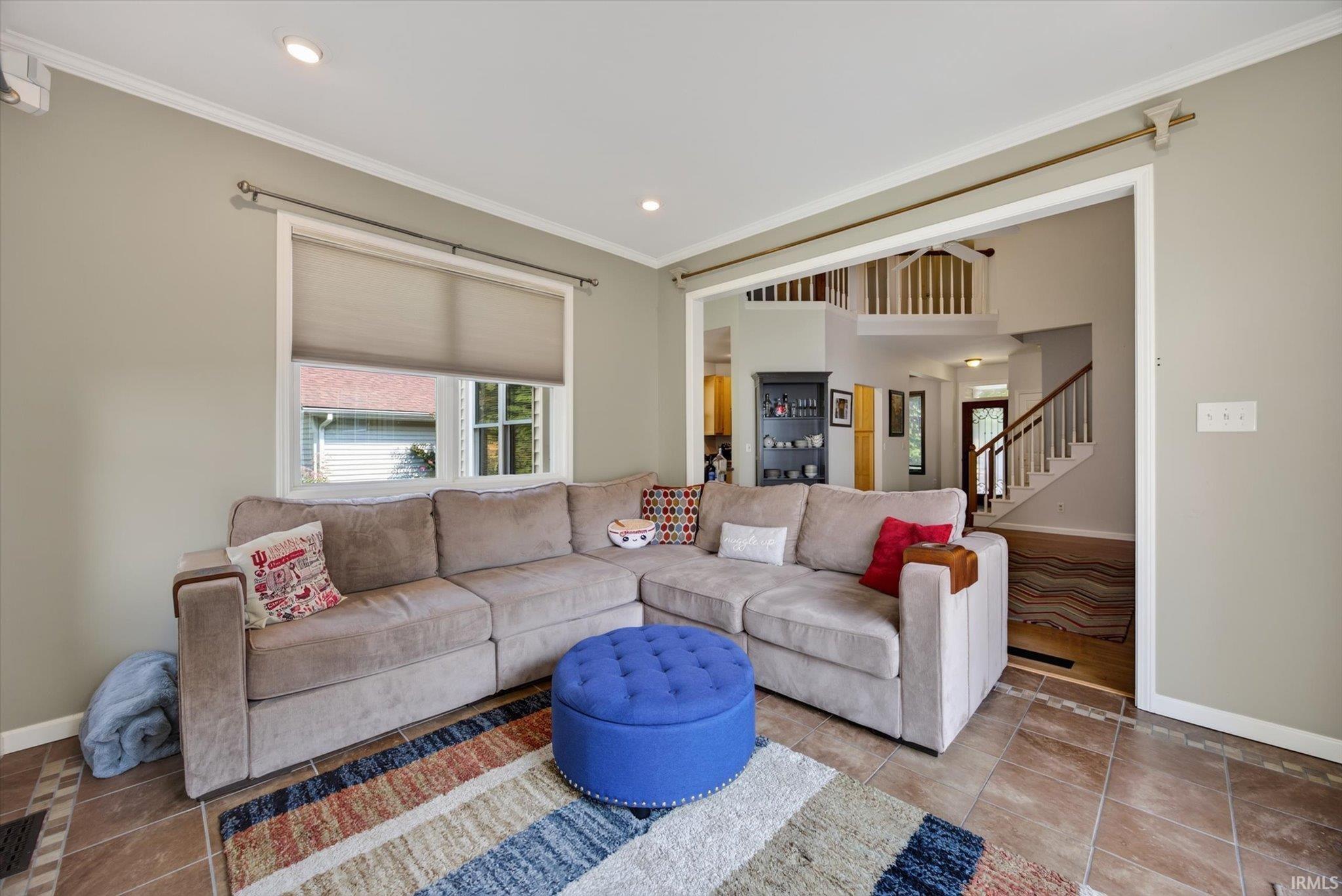 1048 E Chris Lane