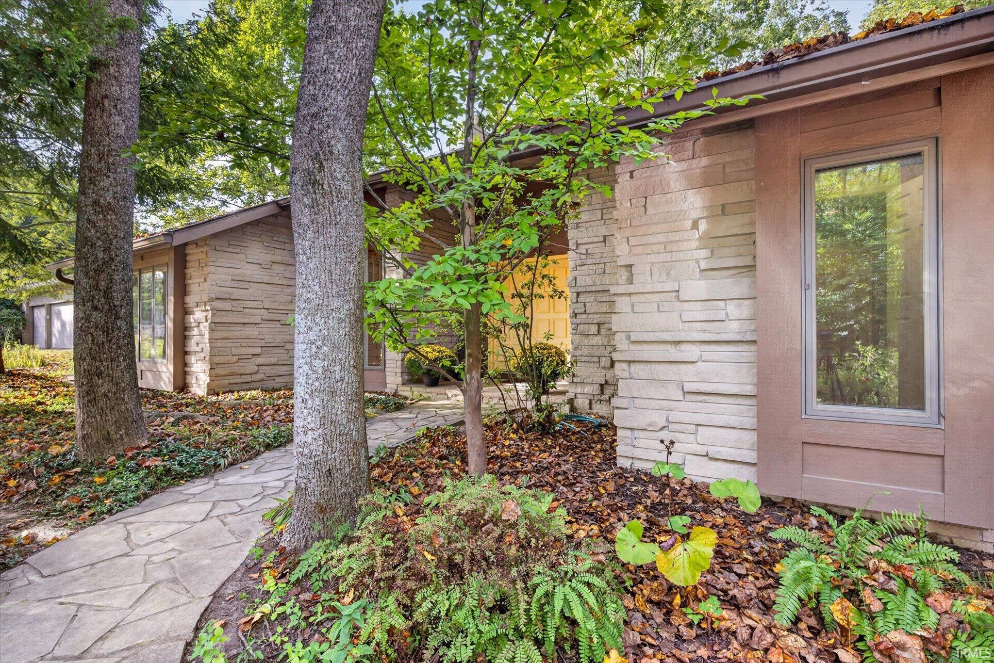 2317 E Linden Hill Drive