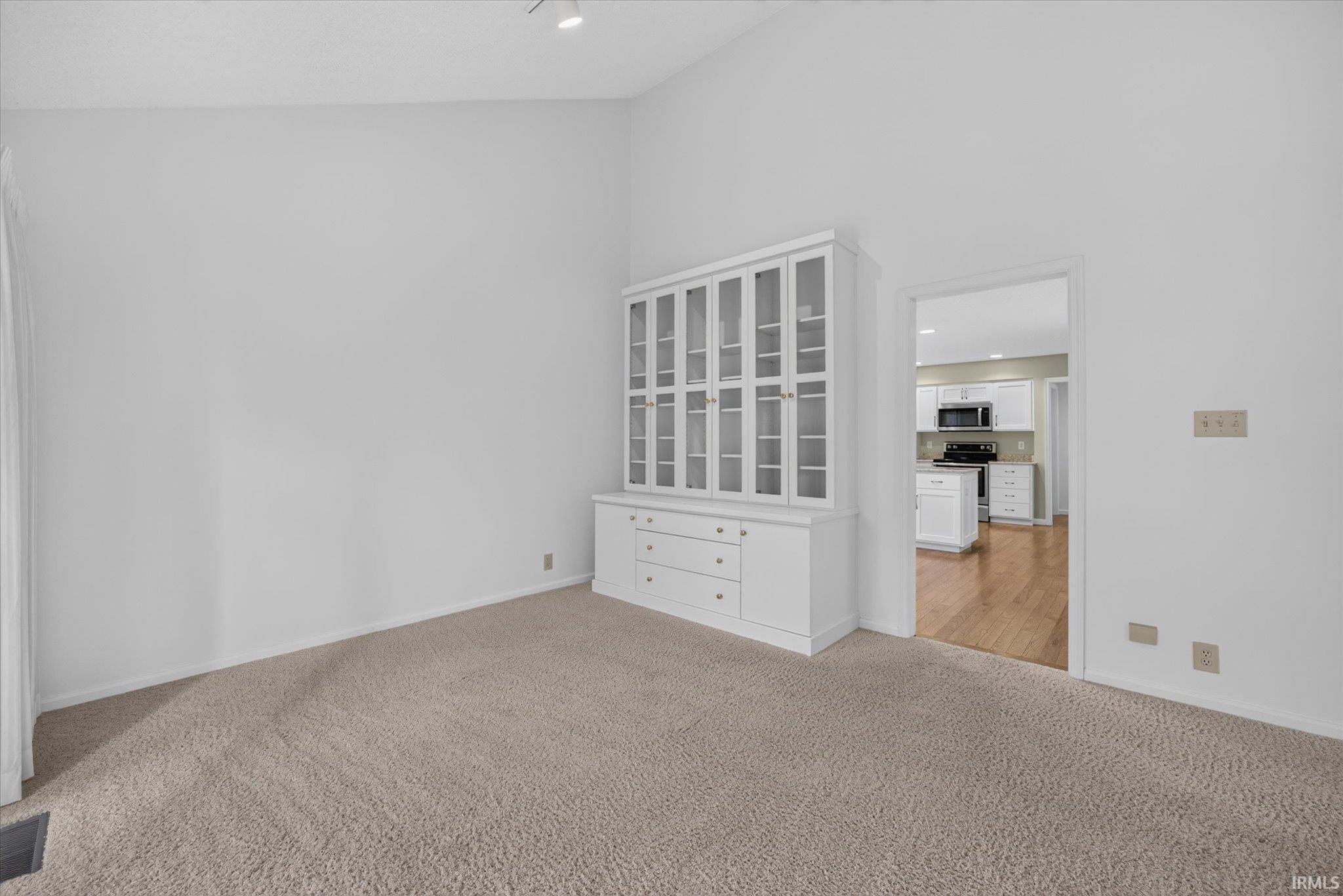 2317 E Linden Hill Drive