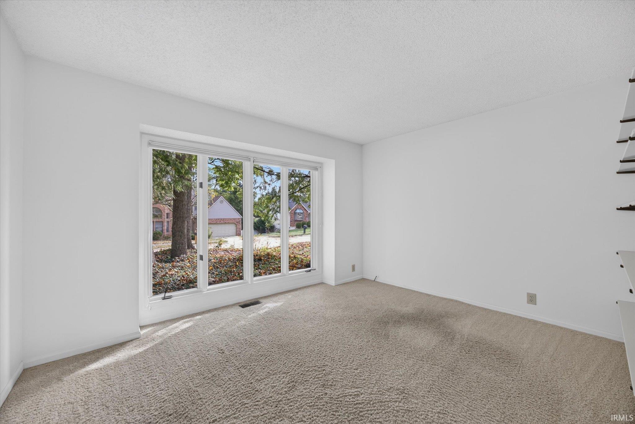 2317 E Linden Hill Drive
