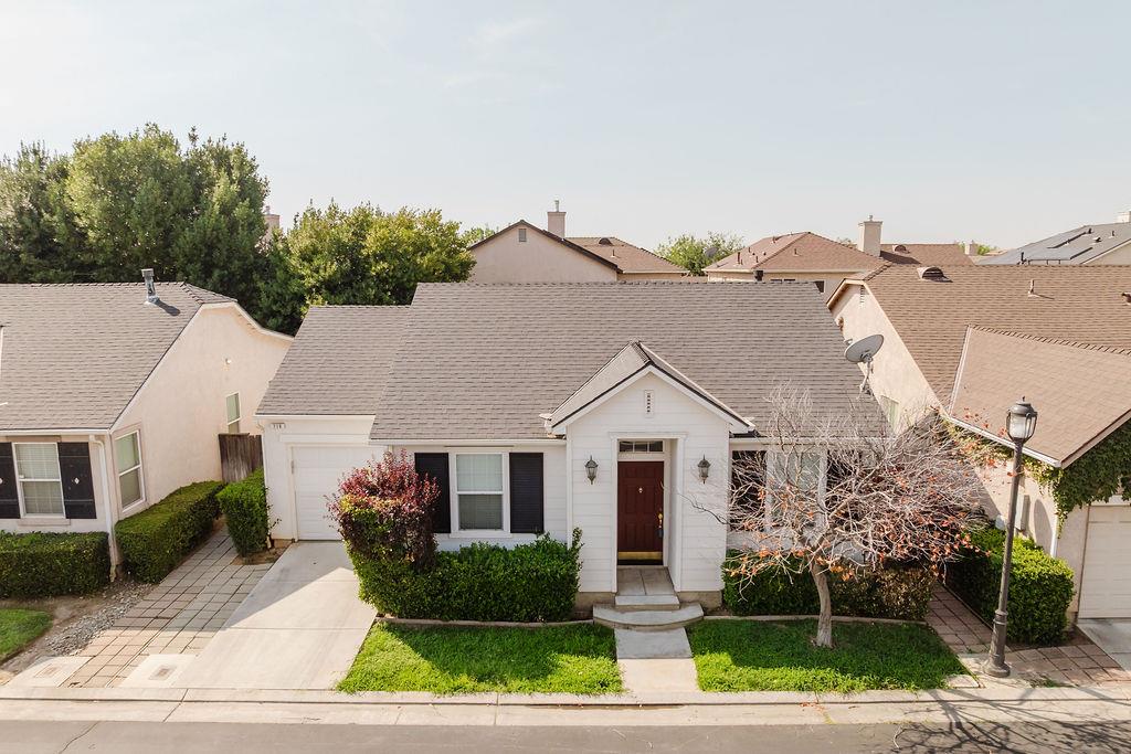 710 W Lisbon Lane