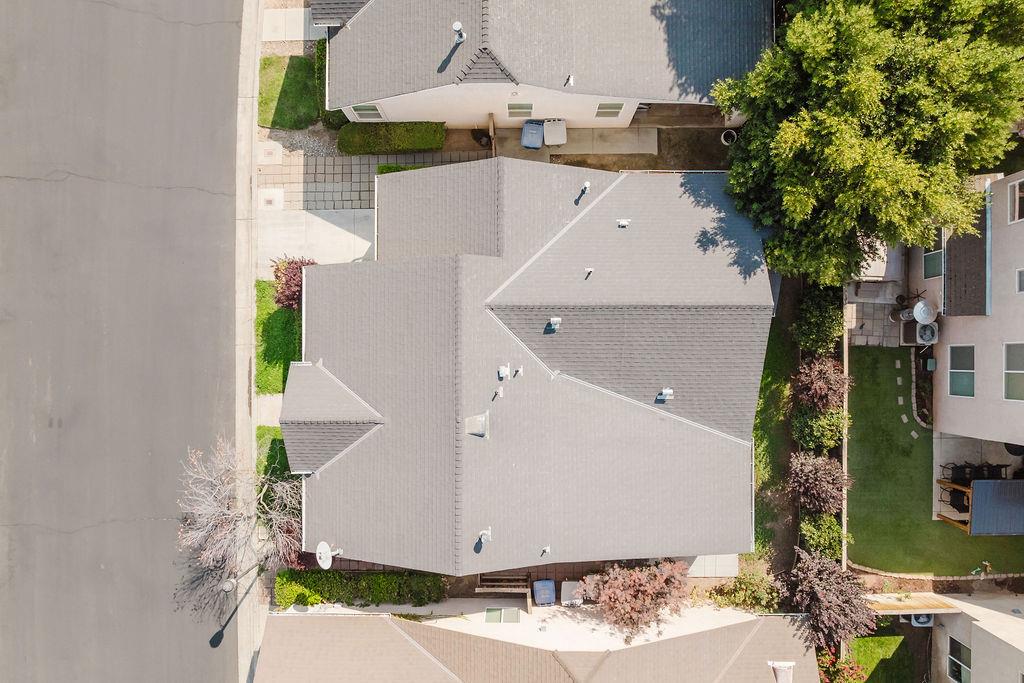 710 W Lisbon Lane
