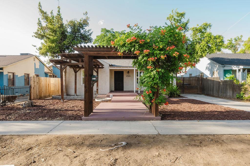 1421 E Terrace Avenue