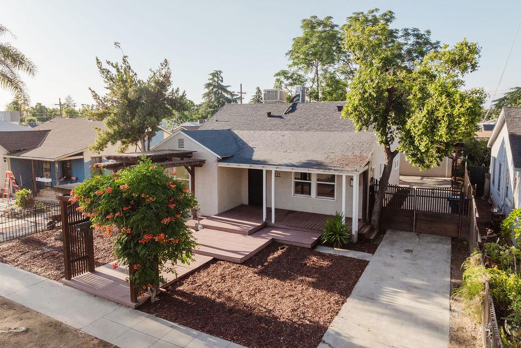 1421 E Terrace Avenue