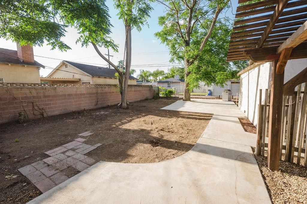 1421 E Terrace Avenue
