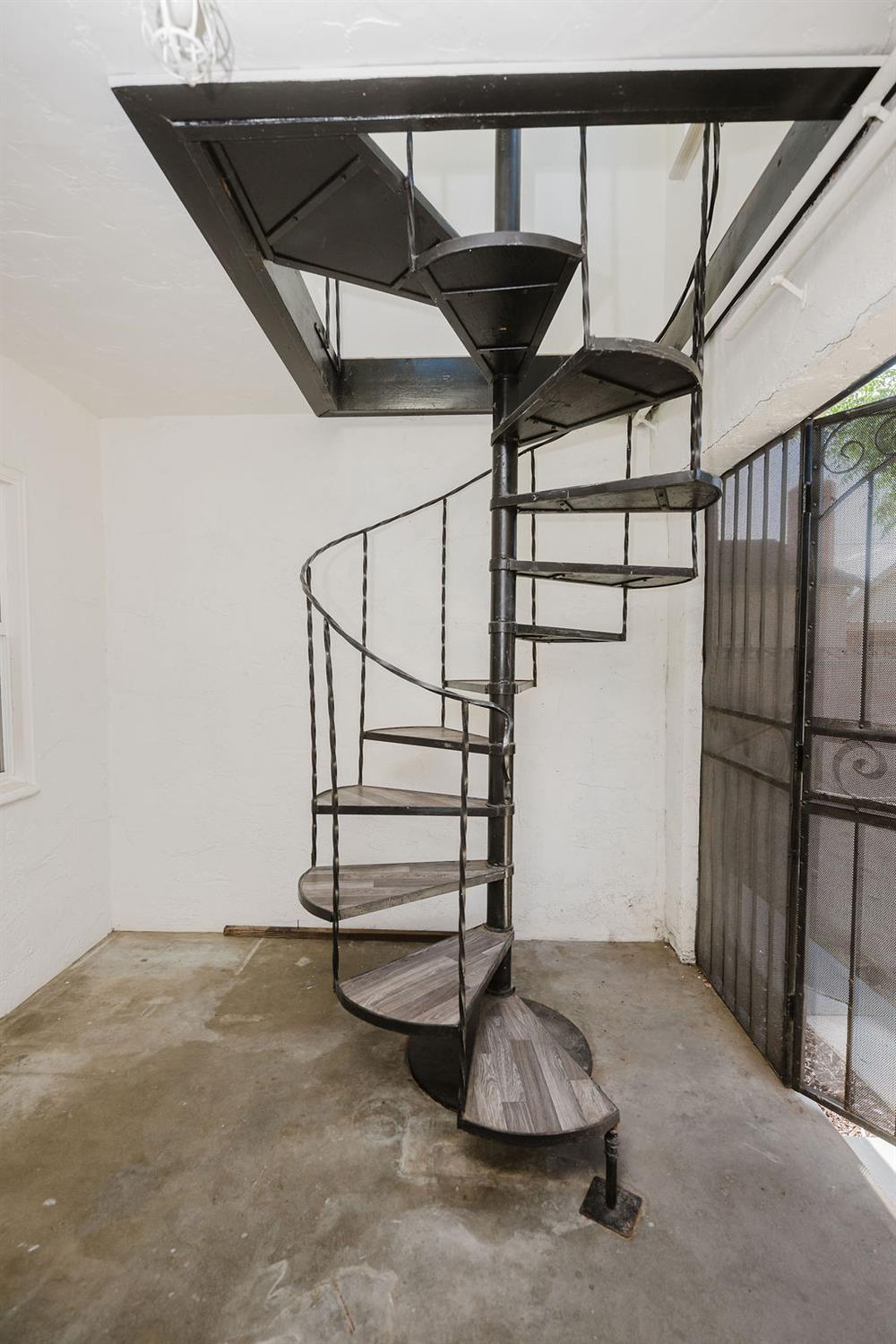 1421 E Terrace Avenue