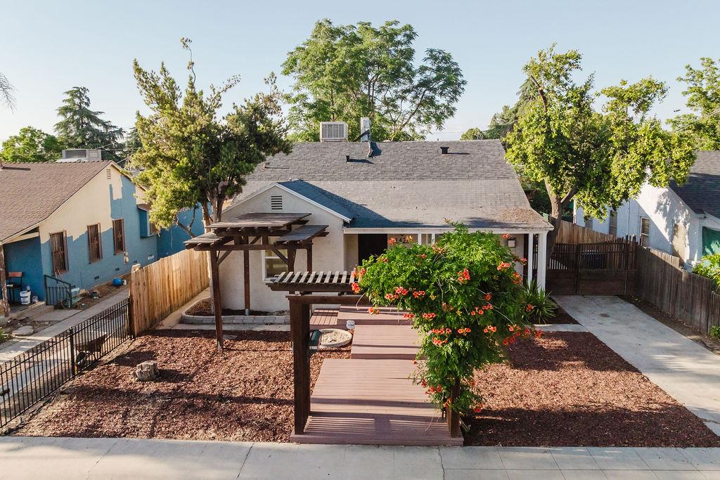 1421 E Terrace Avenue