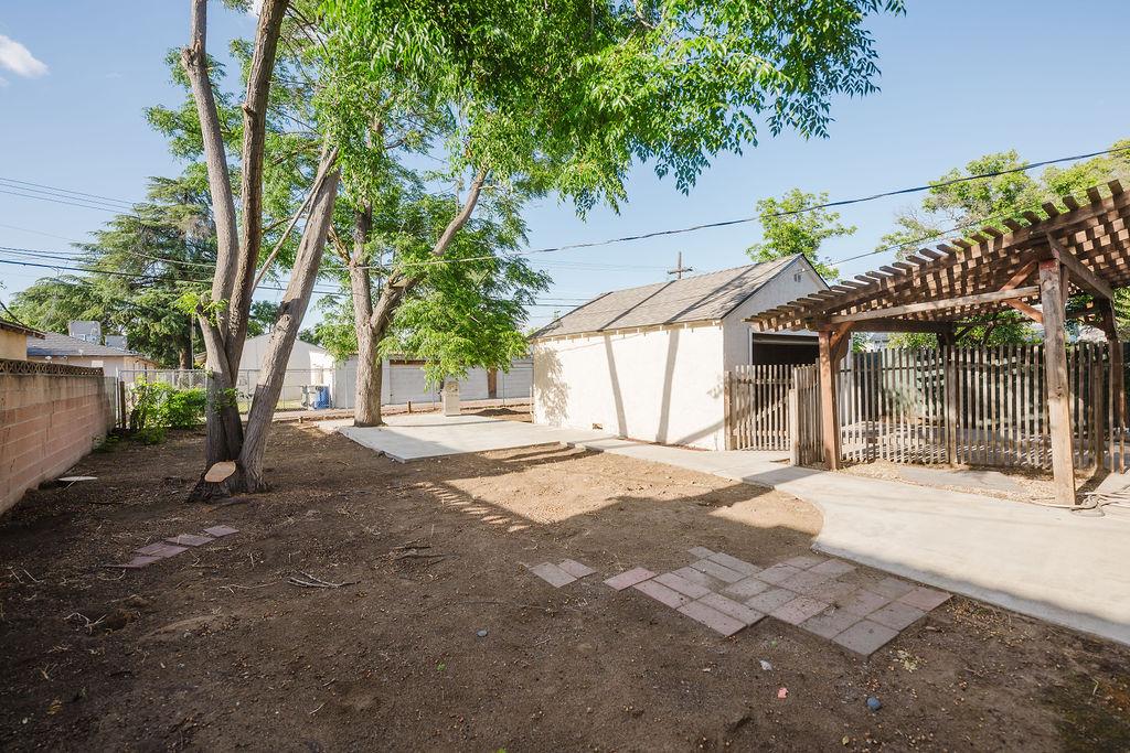 1421 E Terrace Avenue